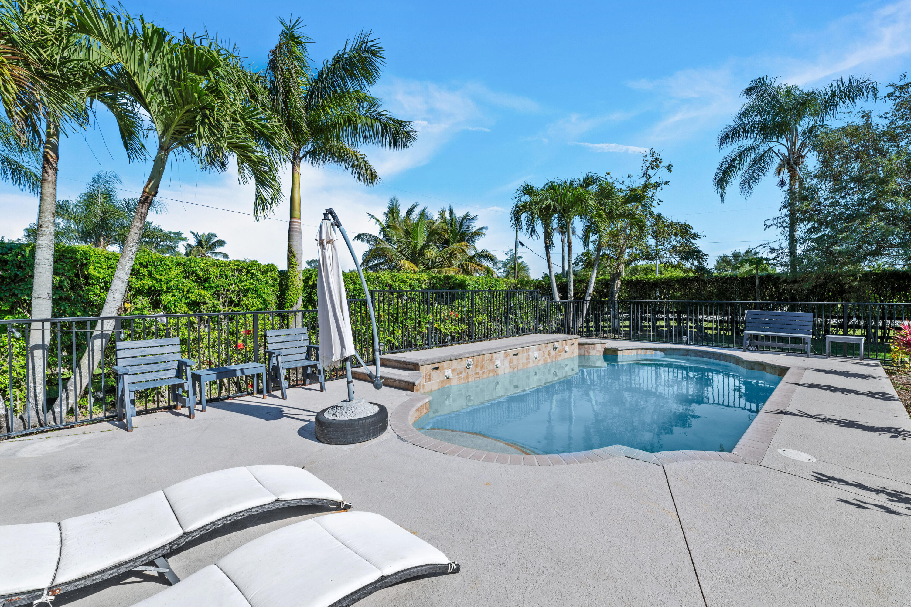 Acreage & Unrec - Residential