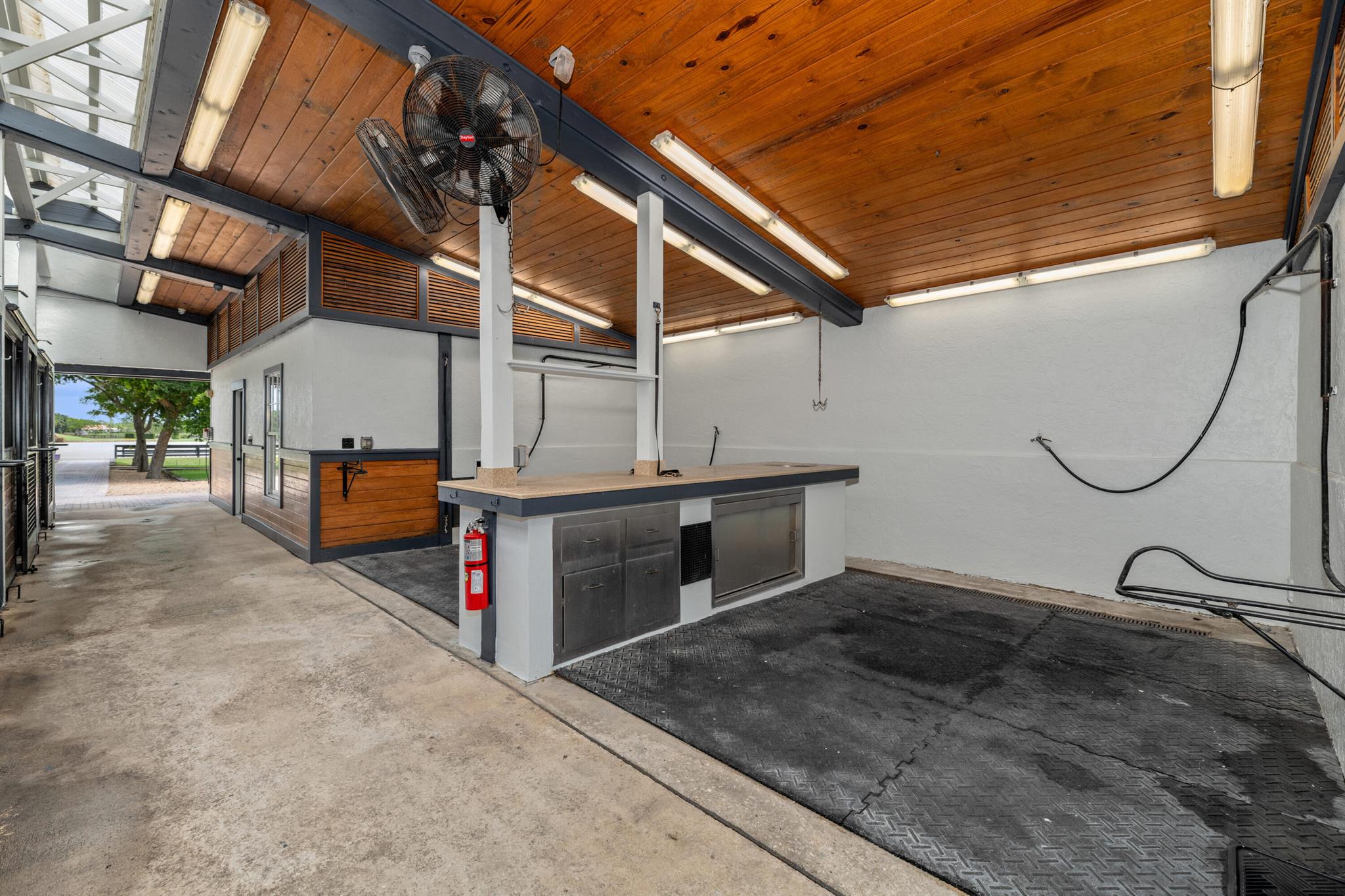 Acreage & Unrec - Residential