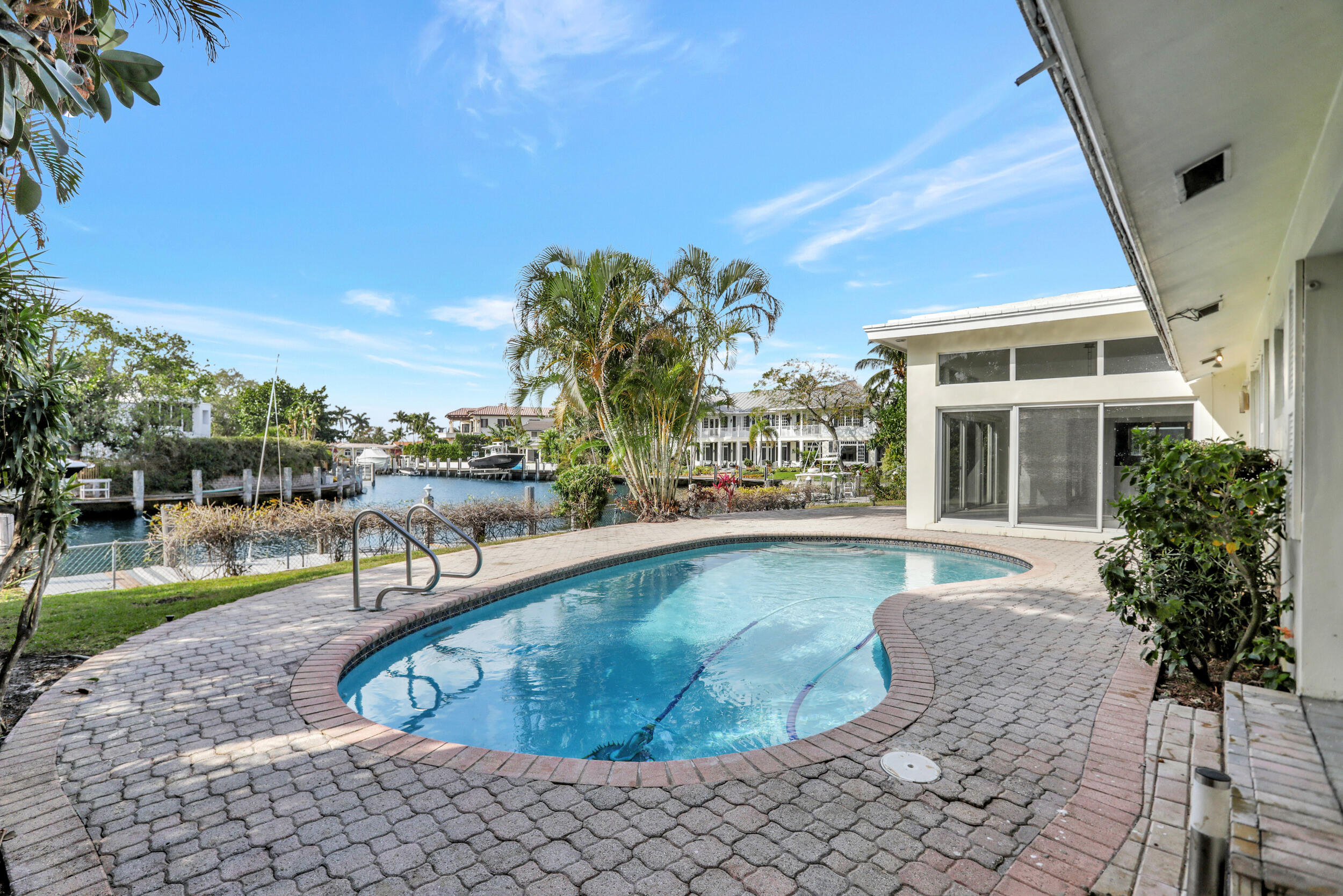 VENETIAN ISLES - Residential Lease