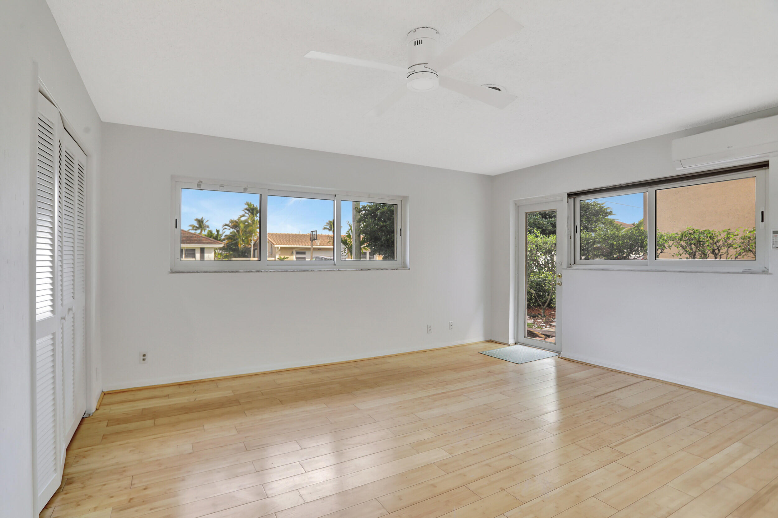 VENETIAN ISLES - Residential Lease