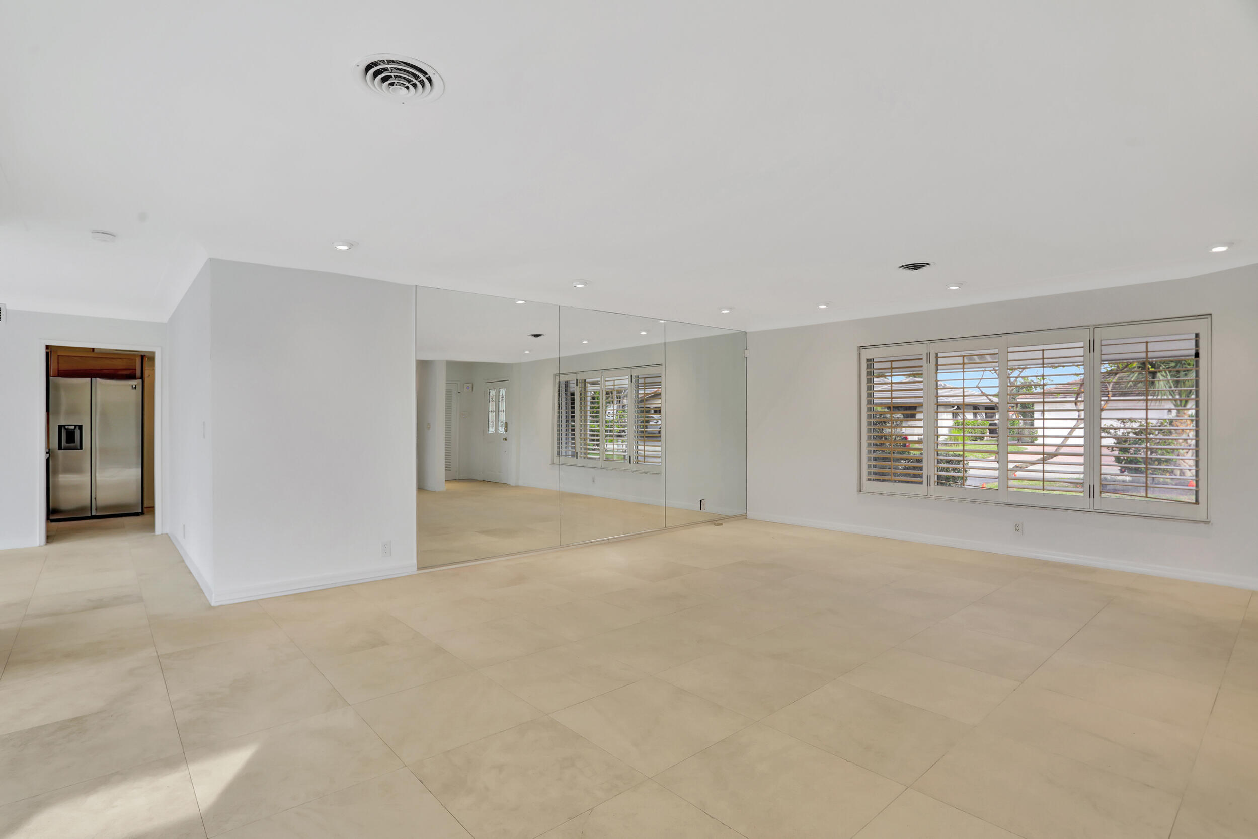 VENETIAN ISLES - Residential Lease