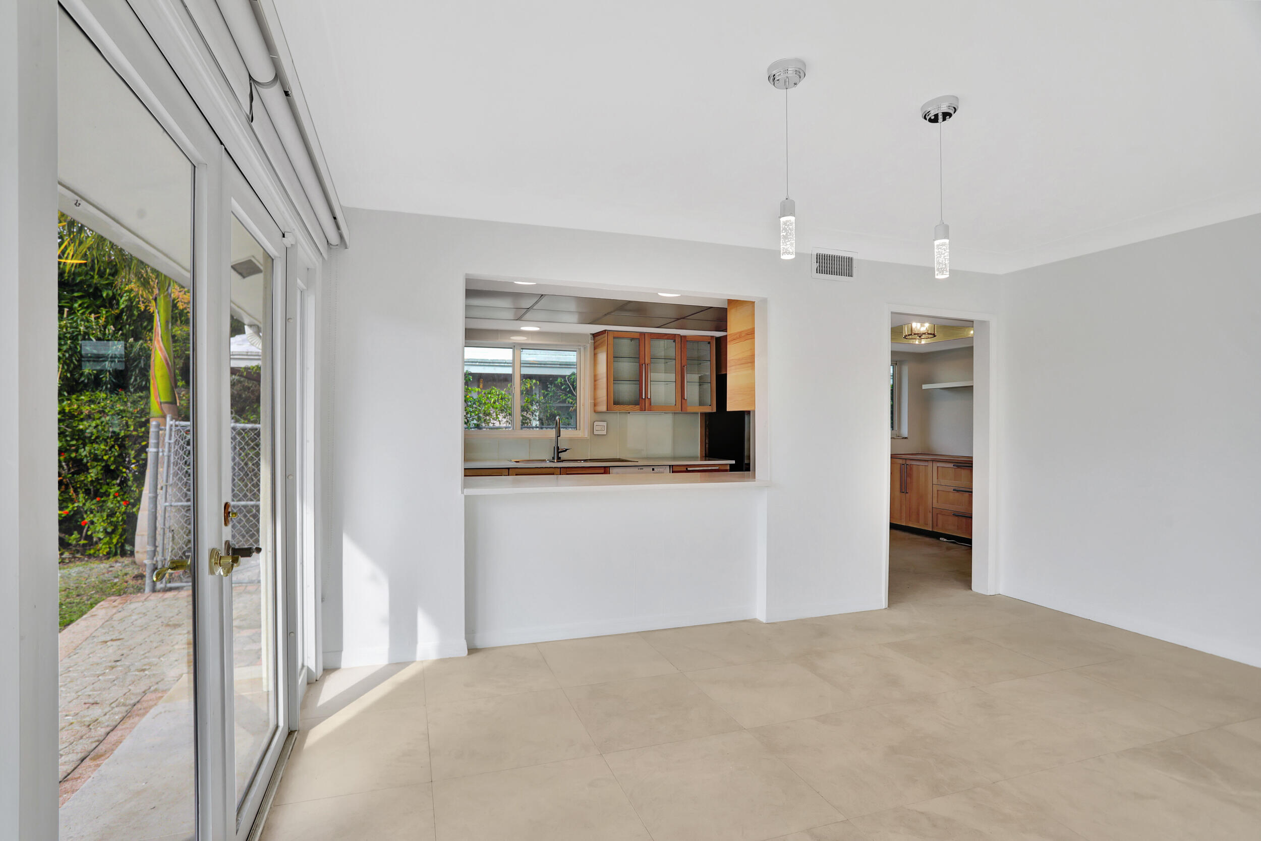 VENETIAN ISLES - Residential Lease