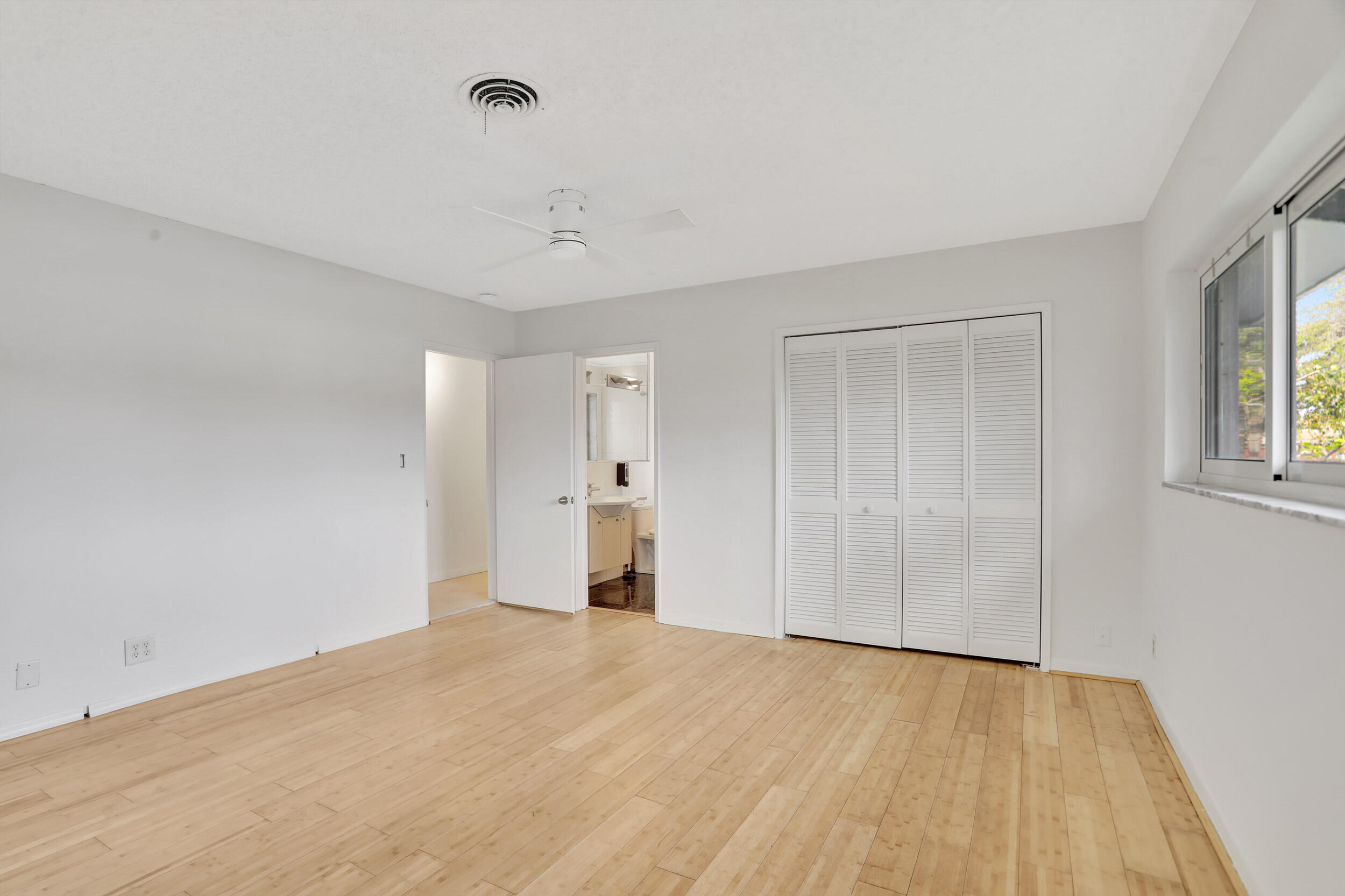 VENETIAN ISLES - Residential Lease