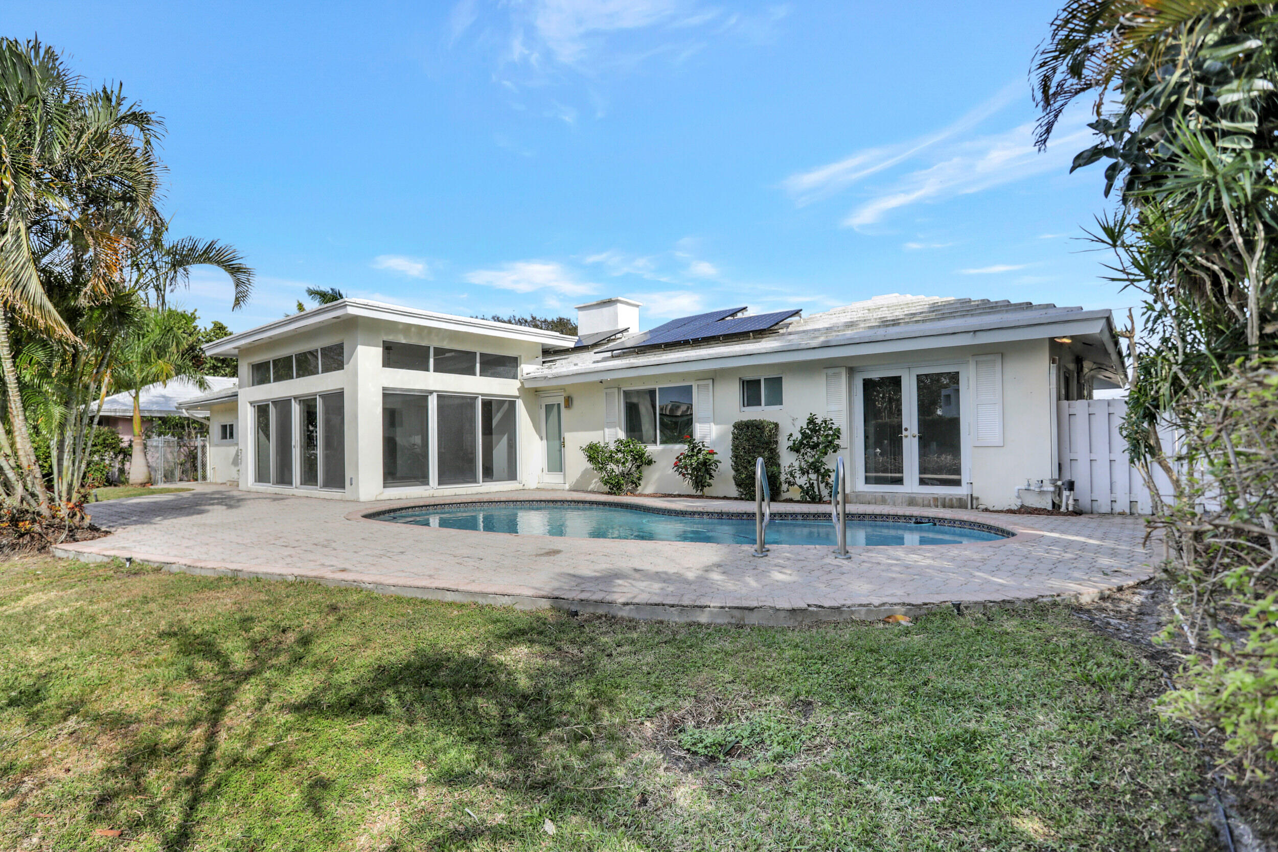 VENETIAN ISLES - Residential Lease