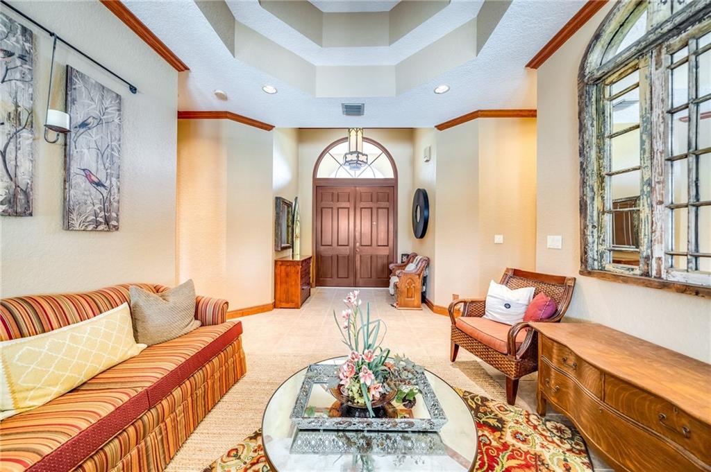 Live Oaks 103-10 B - Residential