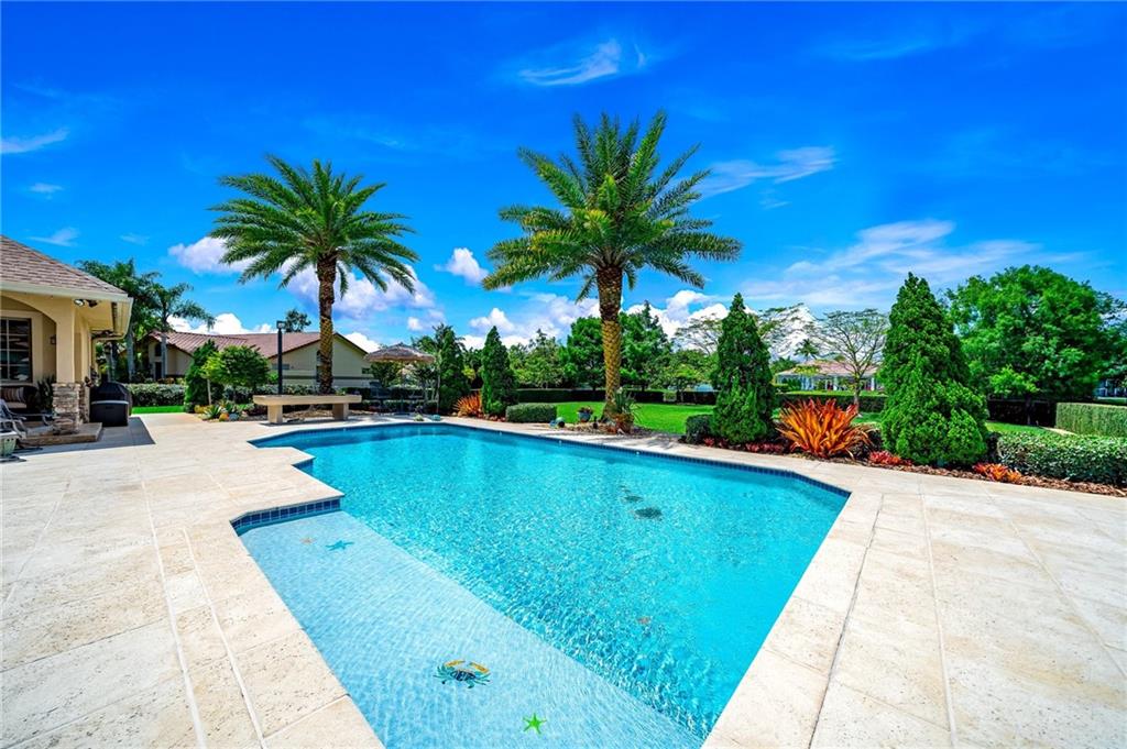 Live Oaks 103-10 B - Residential