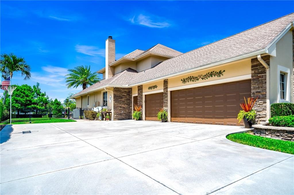 Live Oaks 103-10 B - Residential