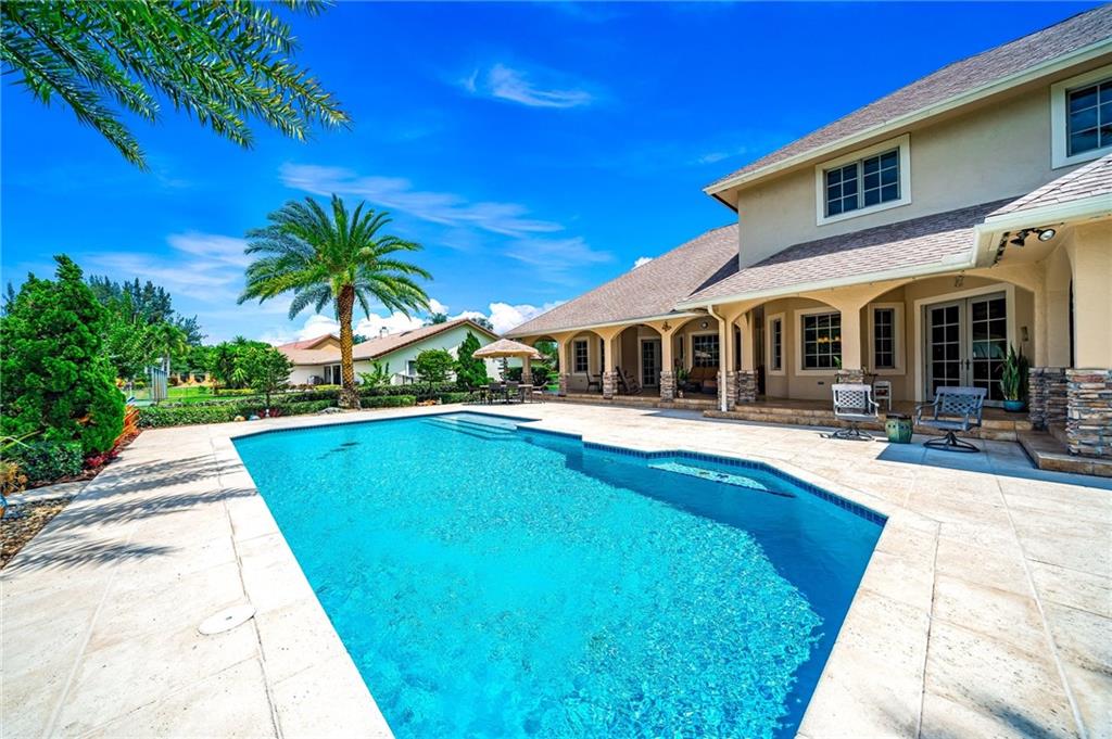 Live Oaks 103-10 B - Residential