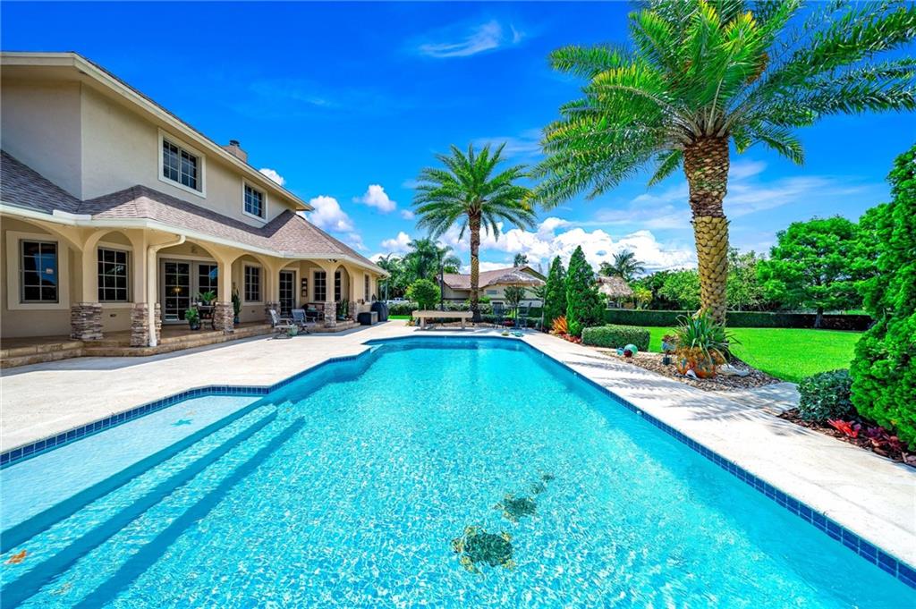 Live Oaks 103-10 B - Residential
