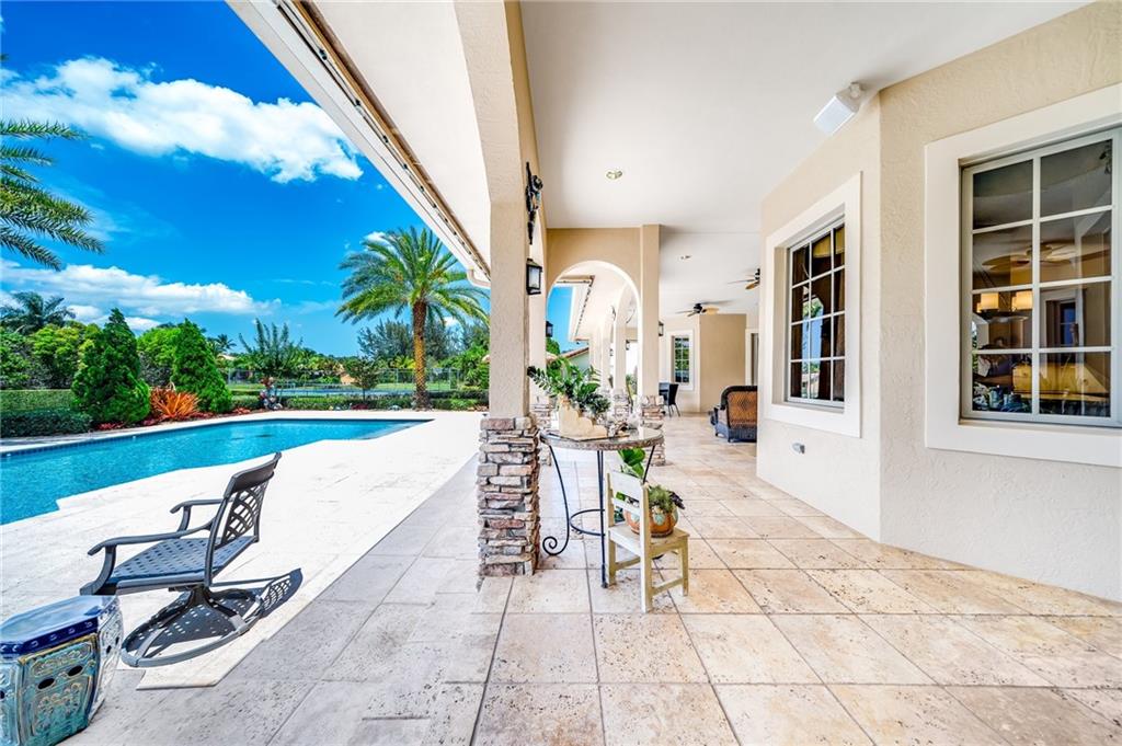 Live Oaks 103-10 B - Residential