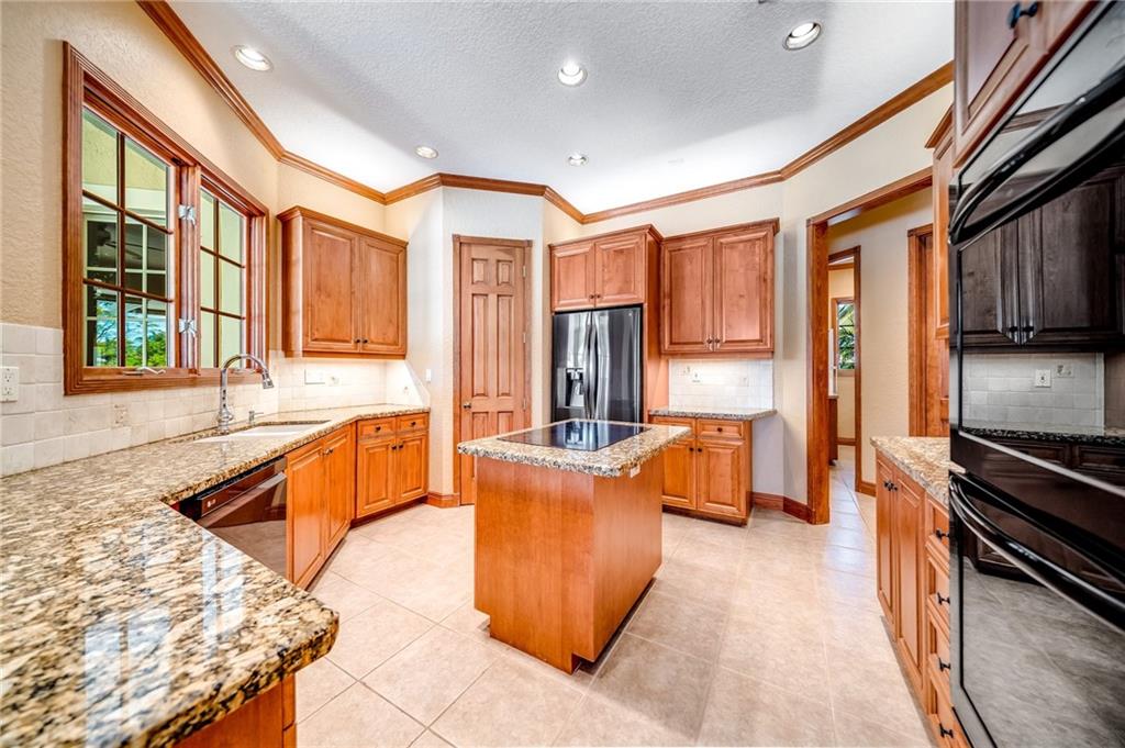 Live Oaks 103-10 B - Residential