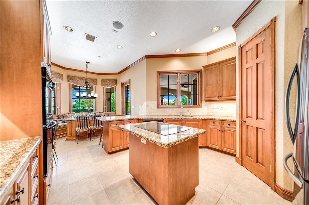 Live Oaks 103-10 B - Residential