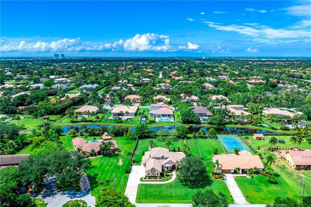 Live Oaks 103-10 B - Residential