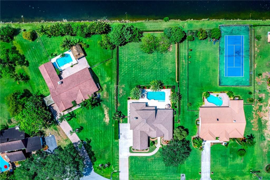 Live Oaks 103-10 B - Residential