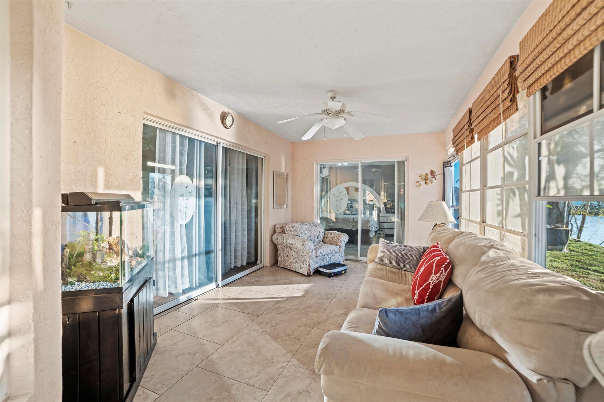 SPANISH LAKES FAIRWAYS NE - Residential