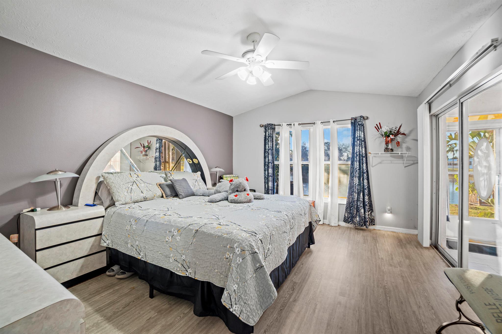 SPANISH LAKES FAIRWAYS NE - Residential