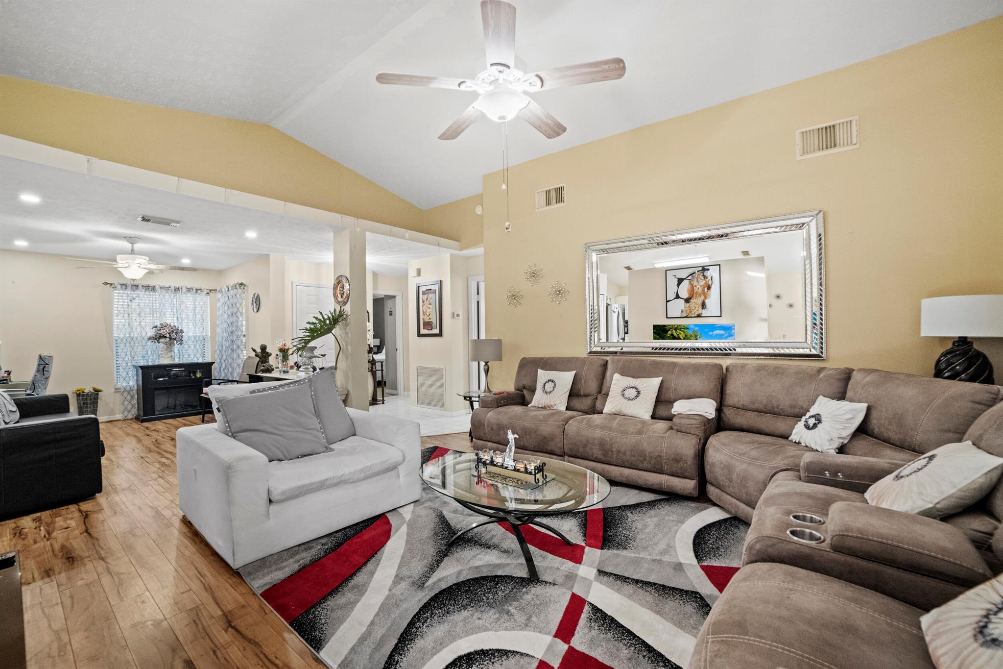 SPANISH LAKES FAIRWAYS NE - Residential