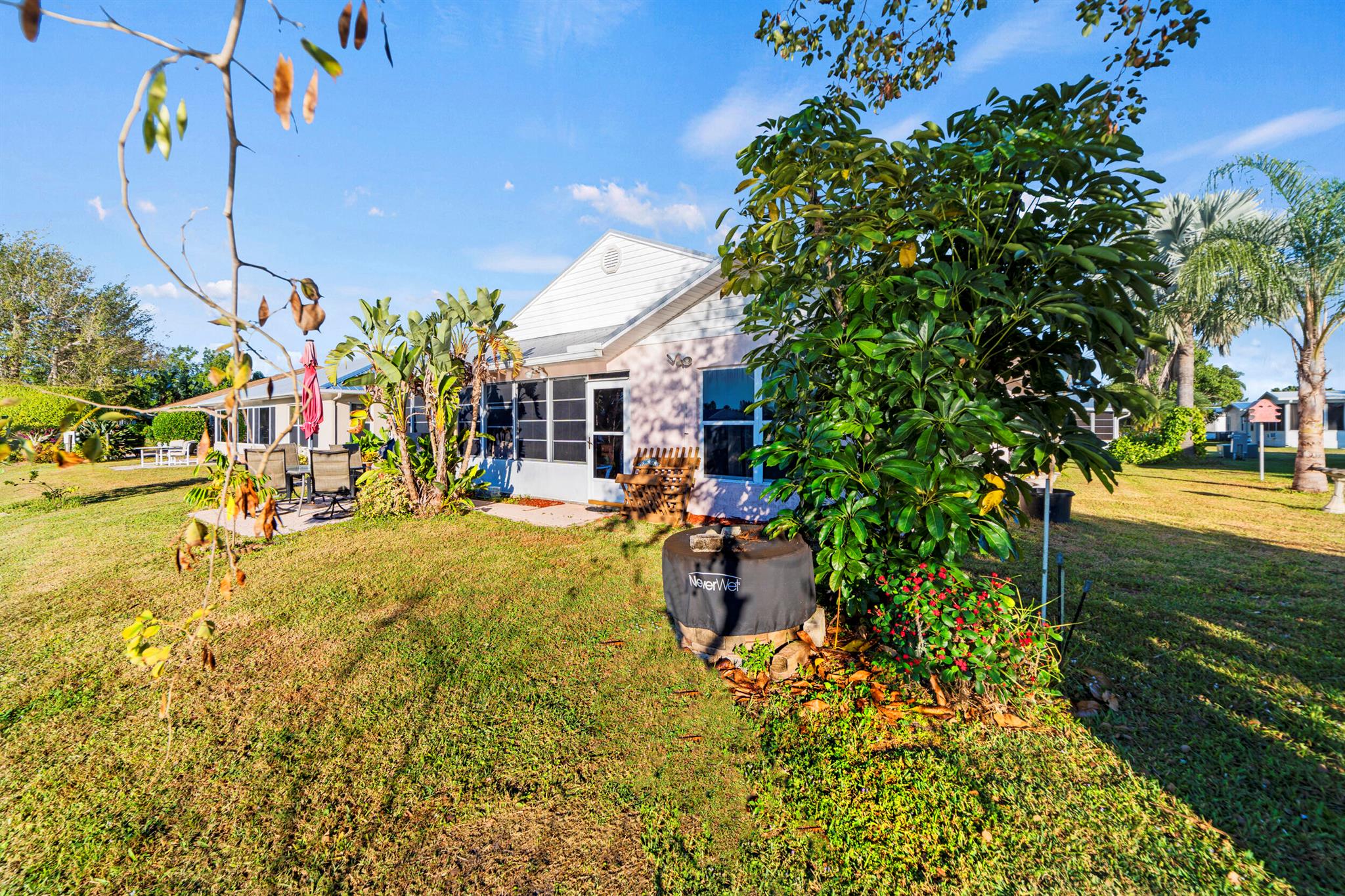 SPANISH LAKES FAIRWAYS NE - Residential