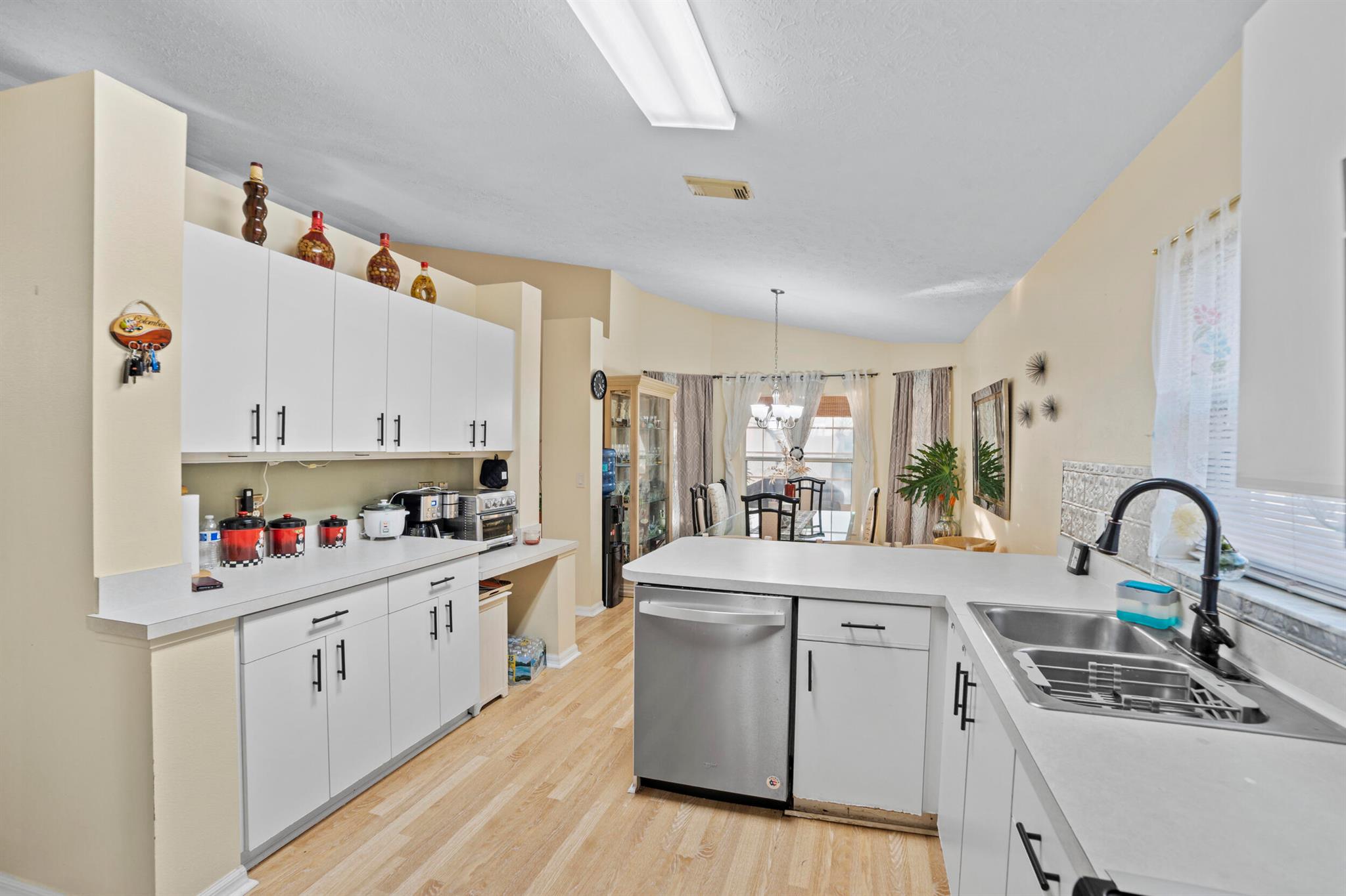 SPANISH LAKES FAIRWAYS NE - Residential