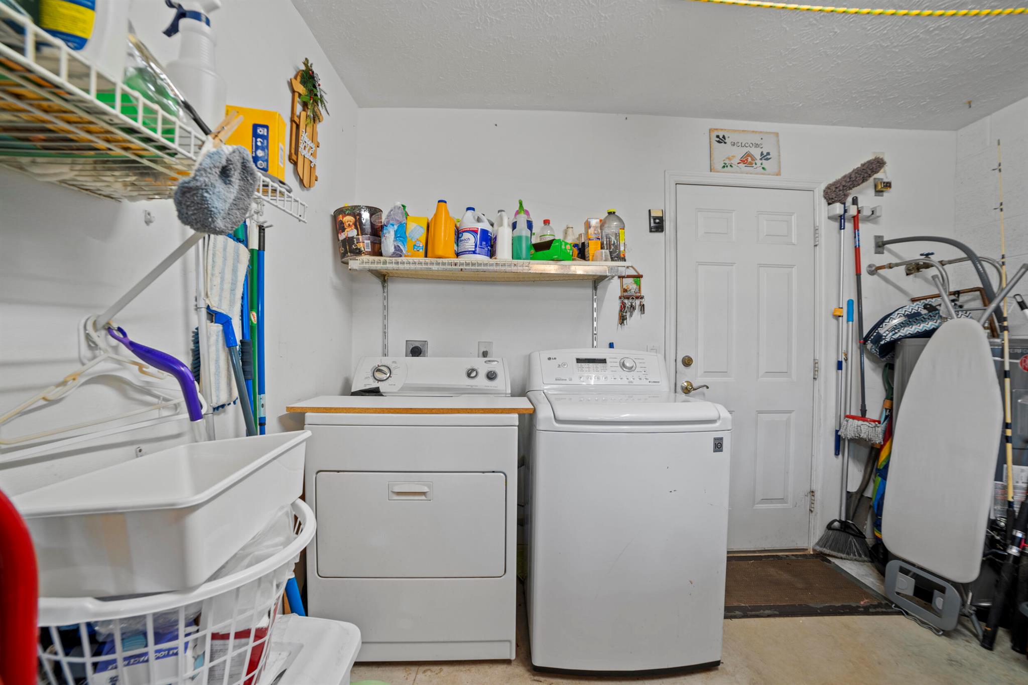 SPANISH LAKES FAIRWAYS NE - Residential