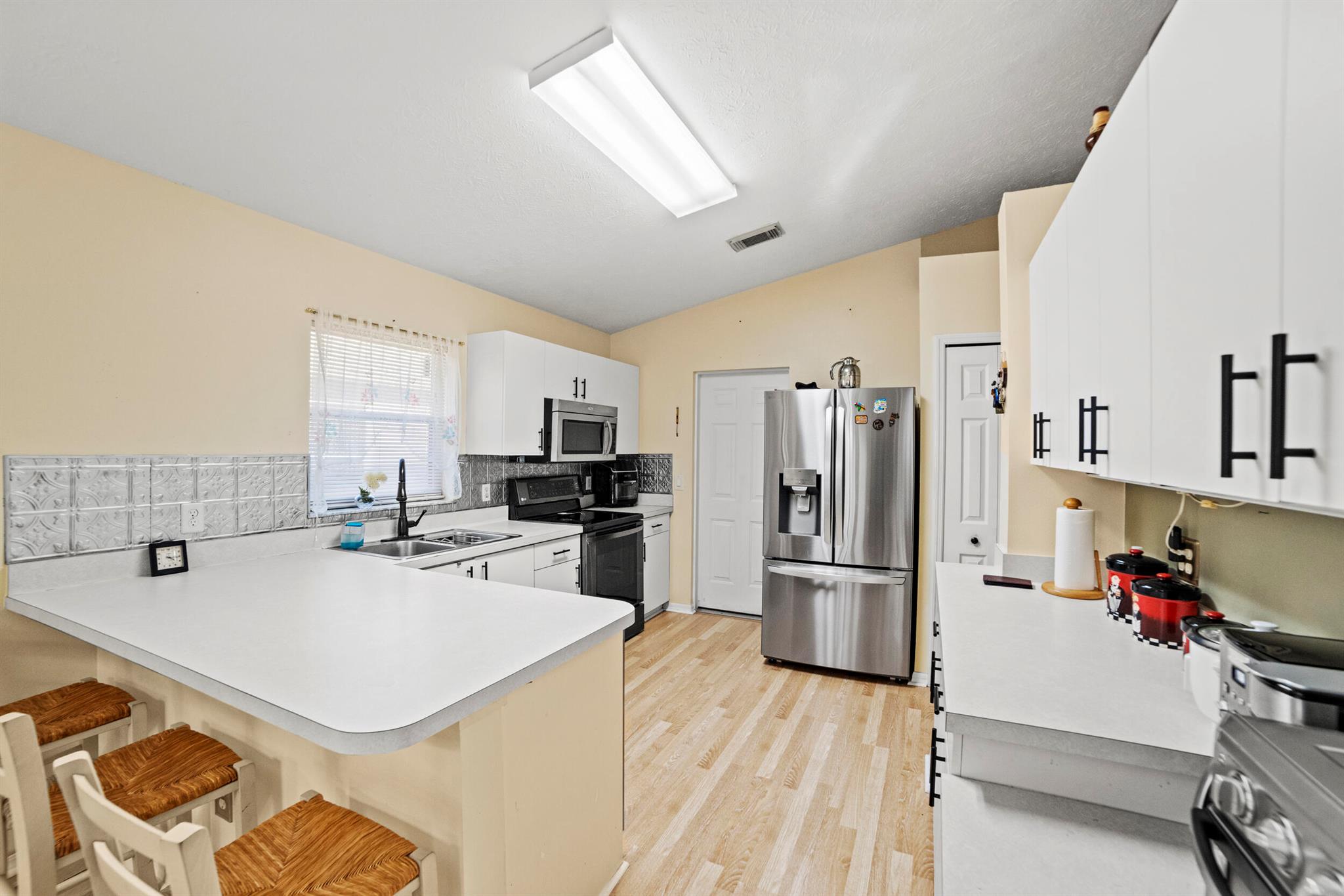 SPANISH LAKES FAIRWAYS NE - Residential