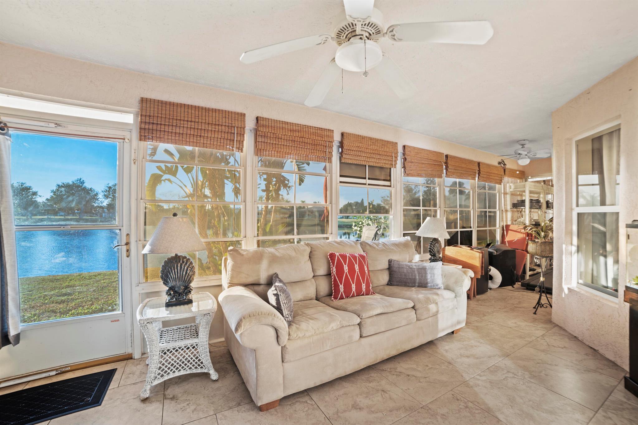 SPANISH LAKES FAIRWAYS NE - Residential