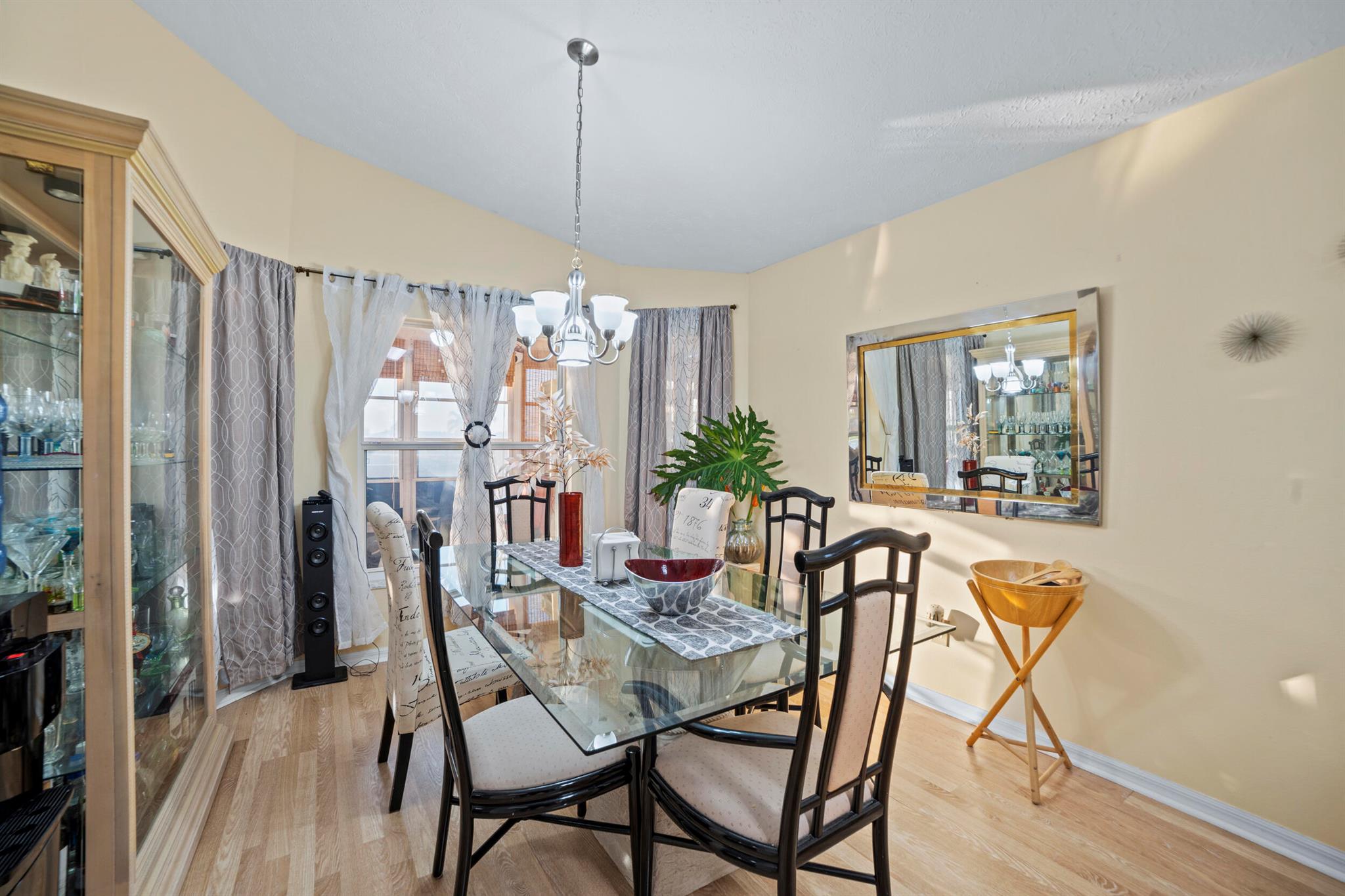 SPANISH LAKES FAIRWAYS NE - Residential