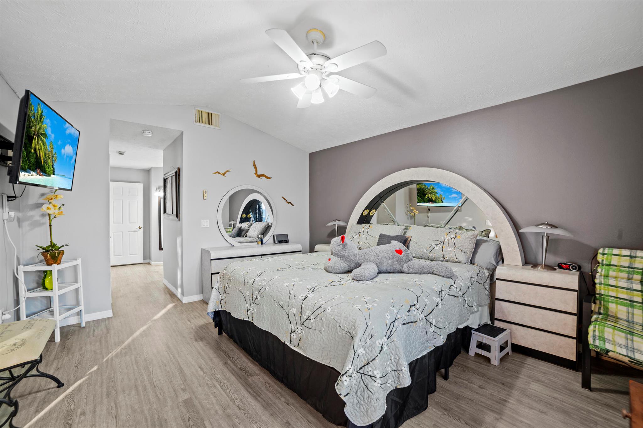 SPANISH LAKES FAIRWAYS NE - Residential