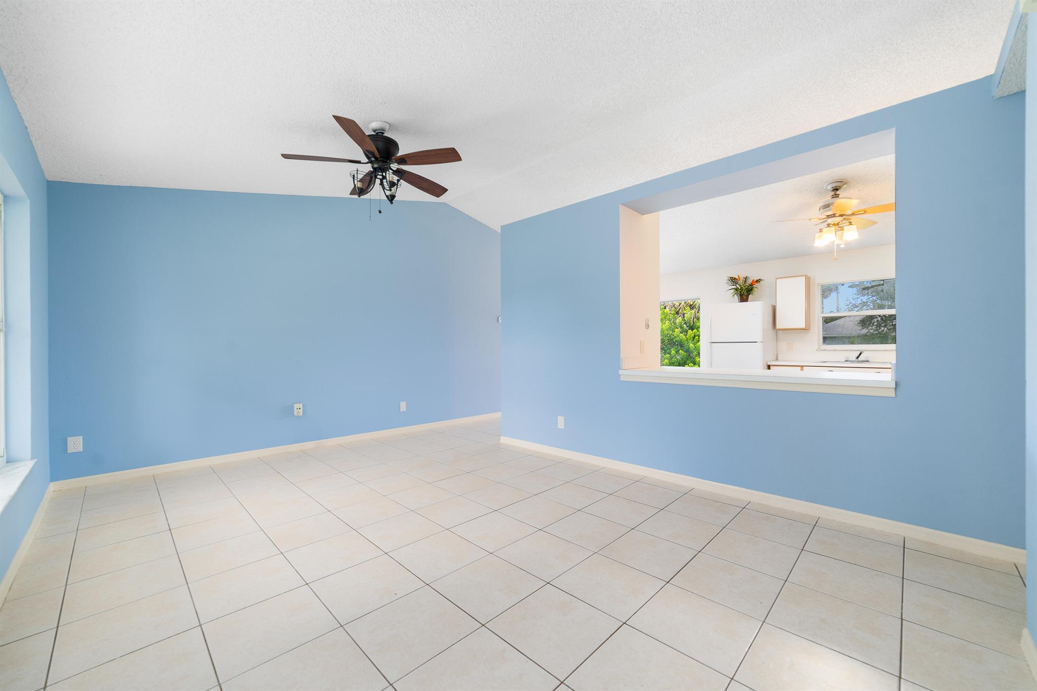 SEBASTIAN HIGHLANDS UNIT - Residential