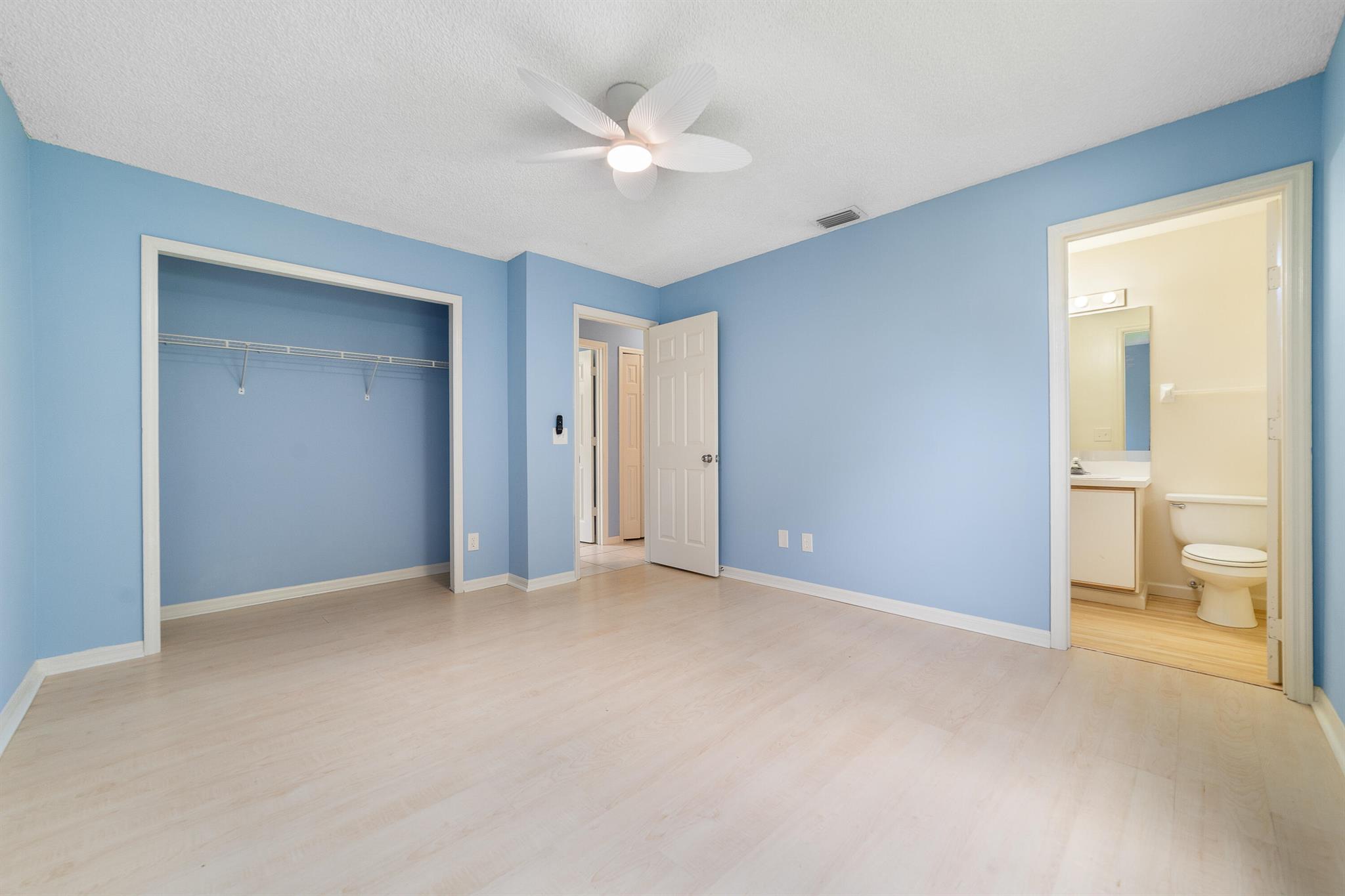 SEBASTIAN HIGHLANDS UNIT - Residential