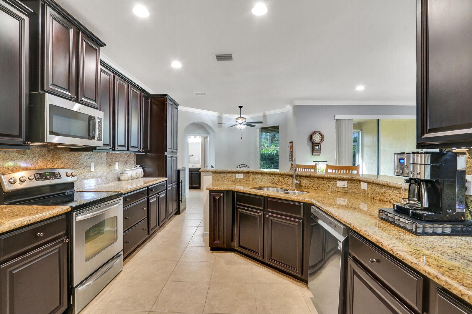 PIONEER TRAIL PUD - Residential