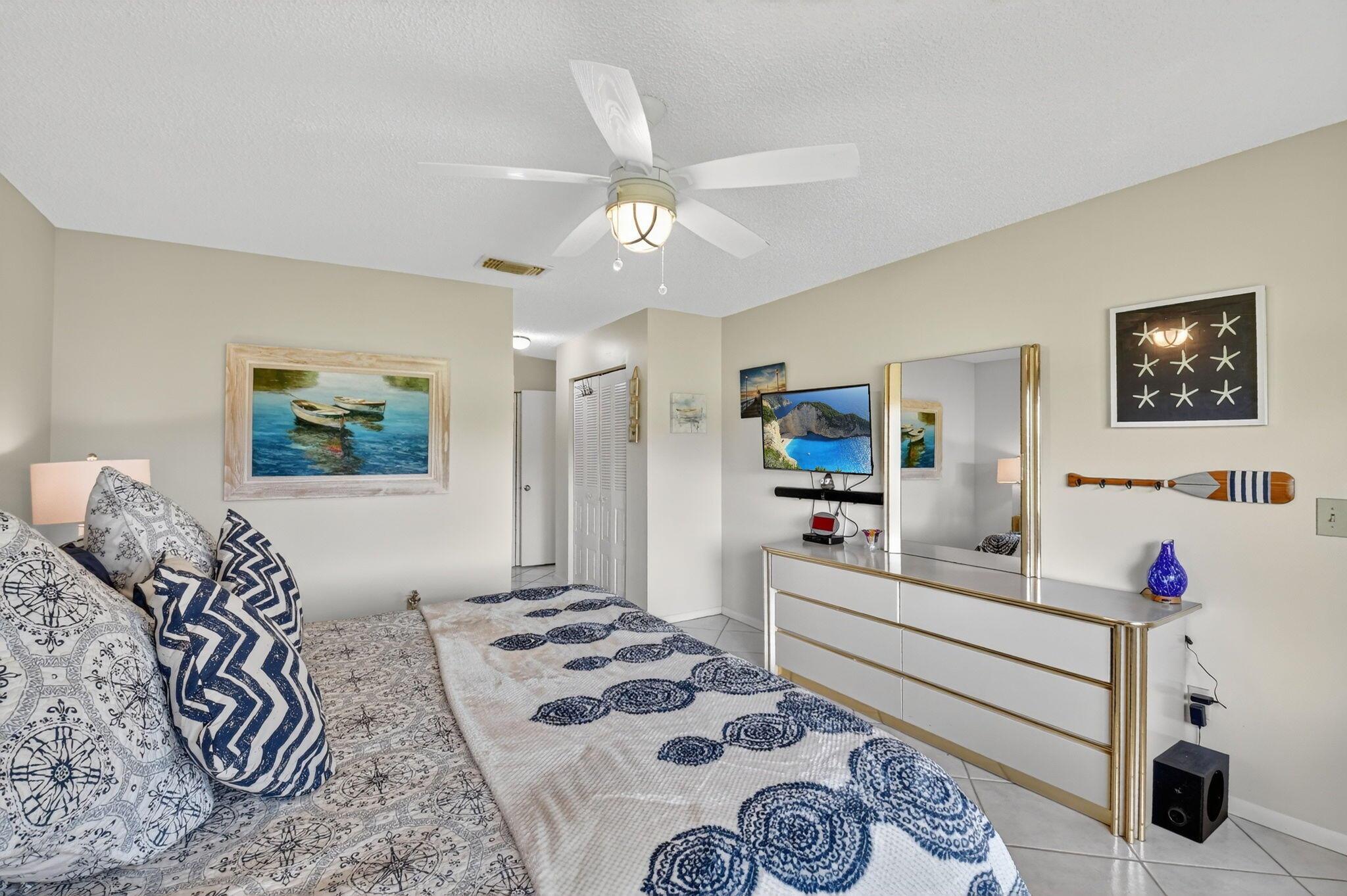 SOUTHPORT AT HUNTERS RUN - Residential
