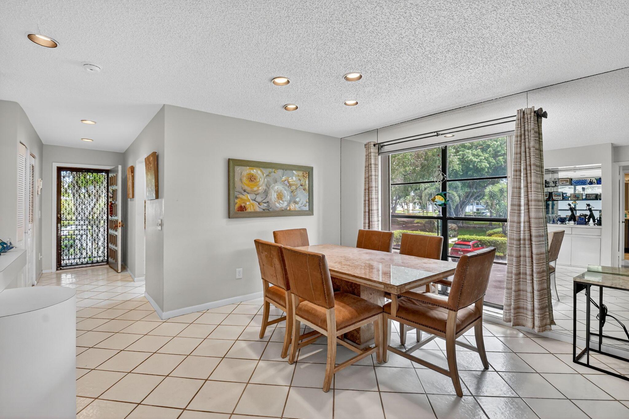 SOUTHPORT AT HUNTERS RUN - Residential