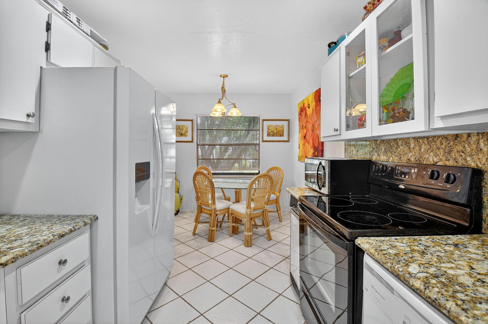 SOUTHPORT AT HUNTERS RUN - Residential