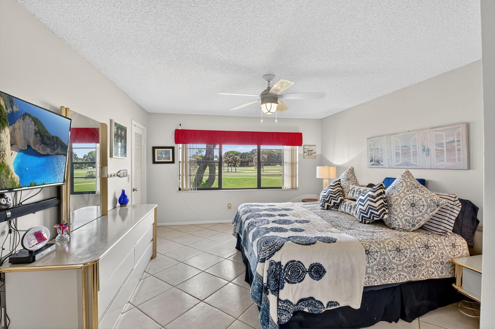 SOUTHPORT AT HUNTERS RUN - Residential