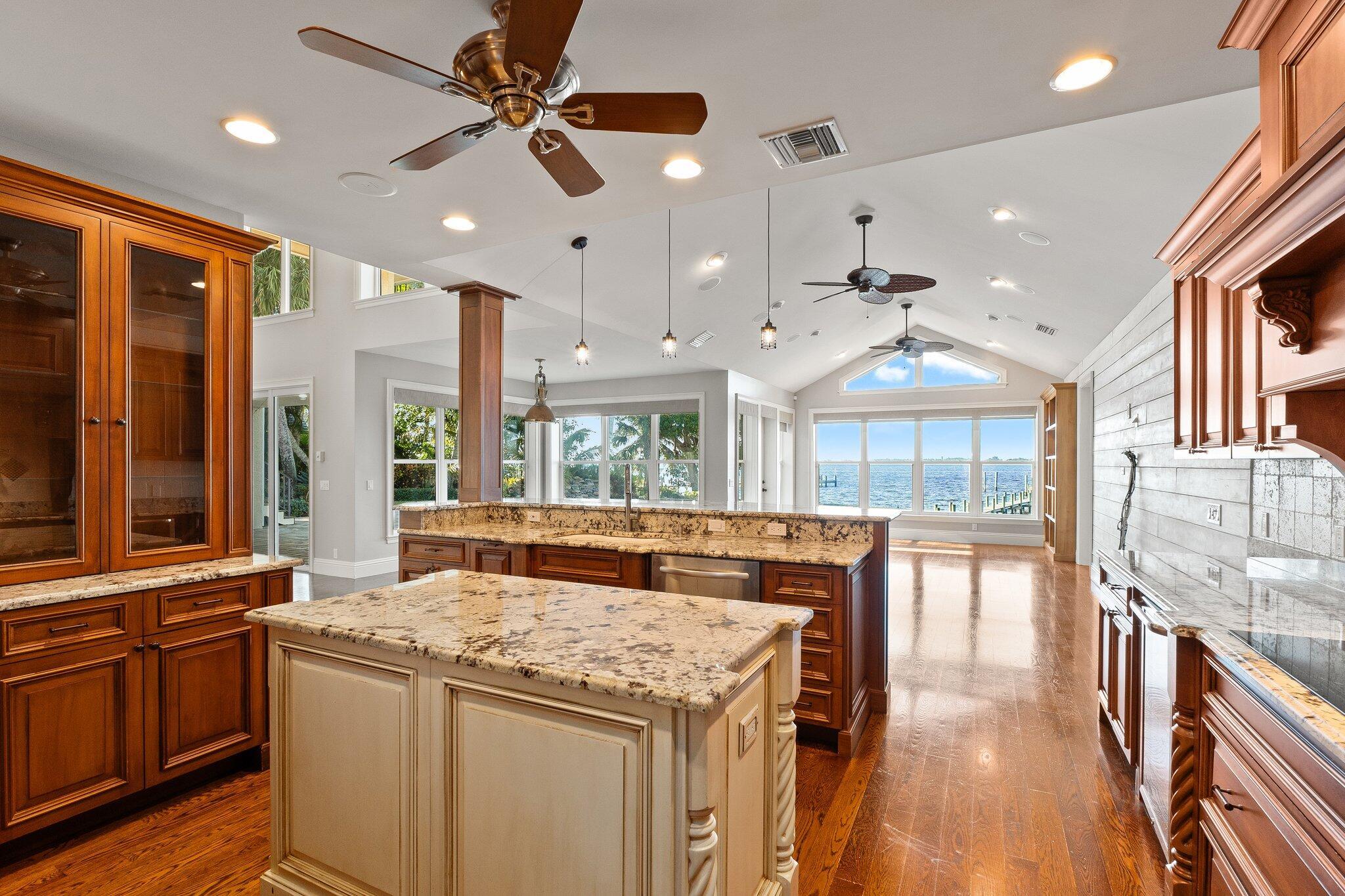 ST LUCIE ESTATES - Residential