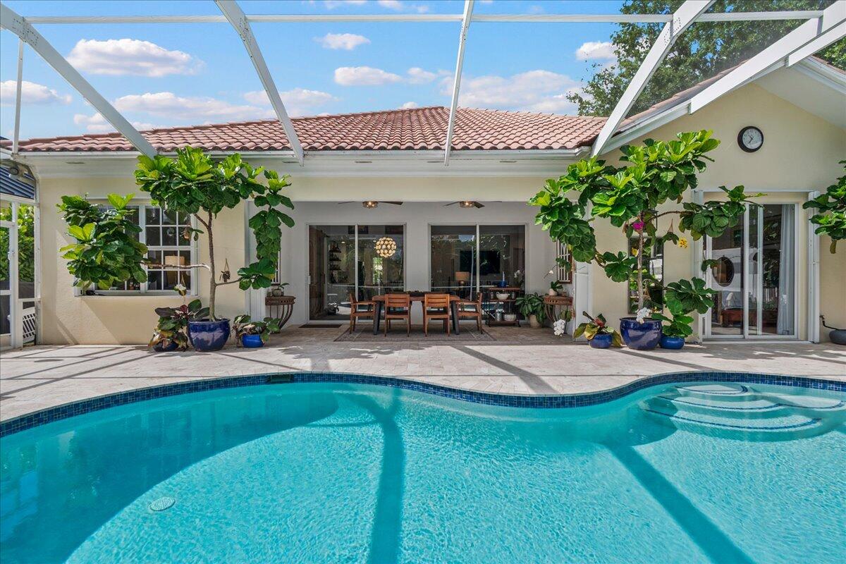 VILLAGEWALK OF WELLINGTON 1 - Residential