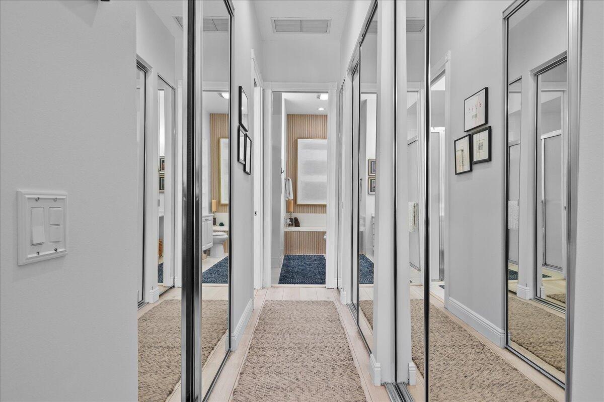 VILLAGEWALK OF WELLINGTON 1 - Residential