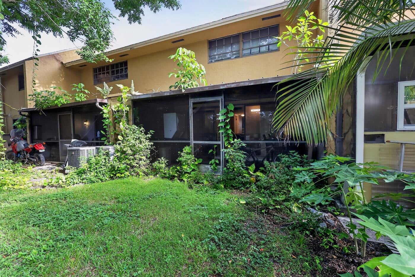 3254 N PINE ISLAND Road