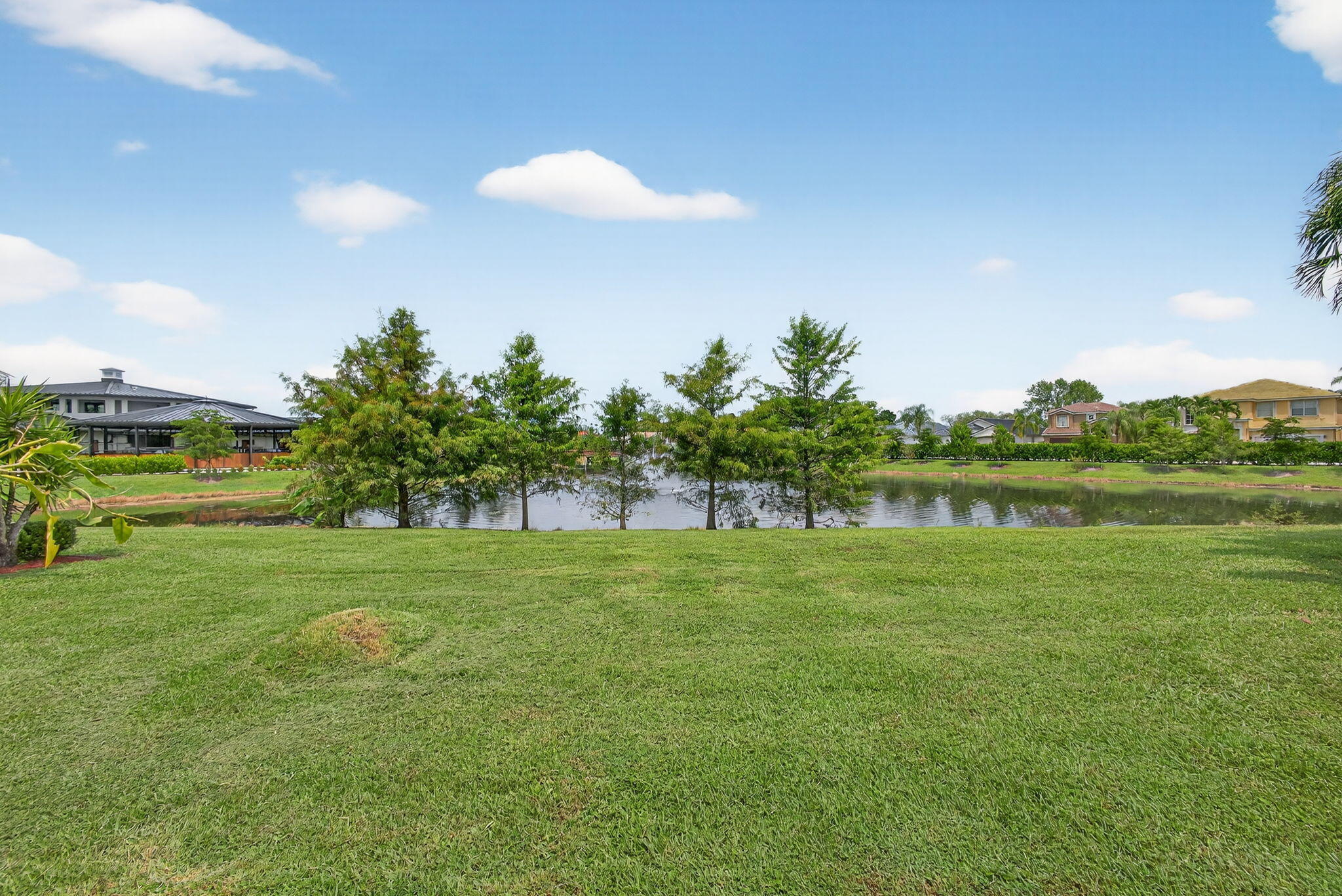 LAKEFIELD OF THE LANDINGS AT WELLINGTON 2A - Residential Lease