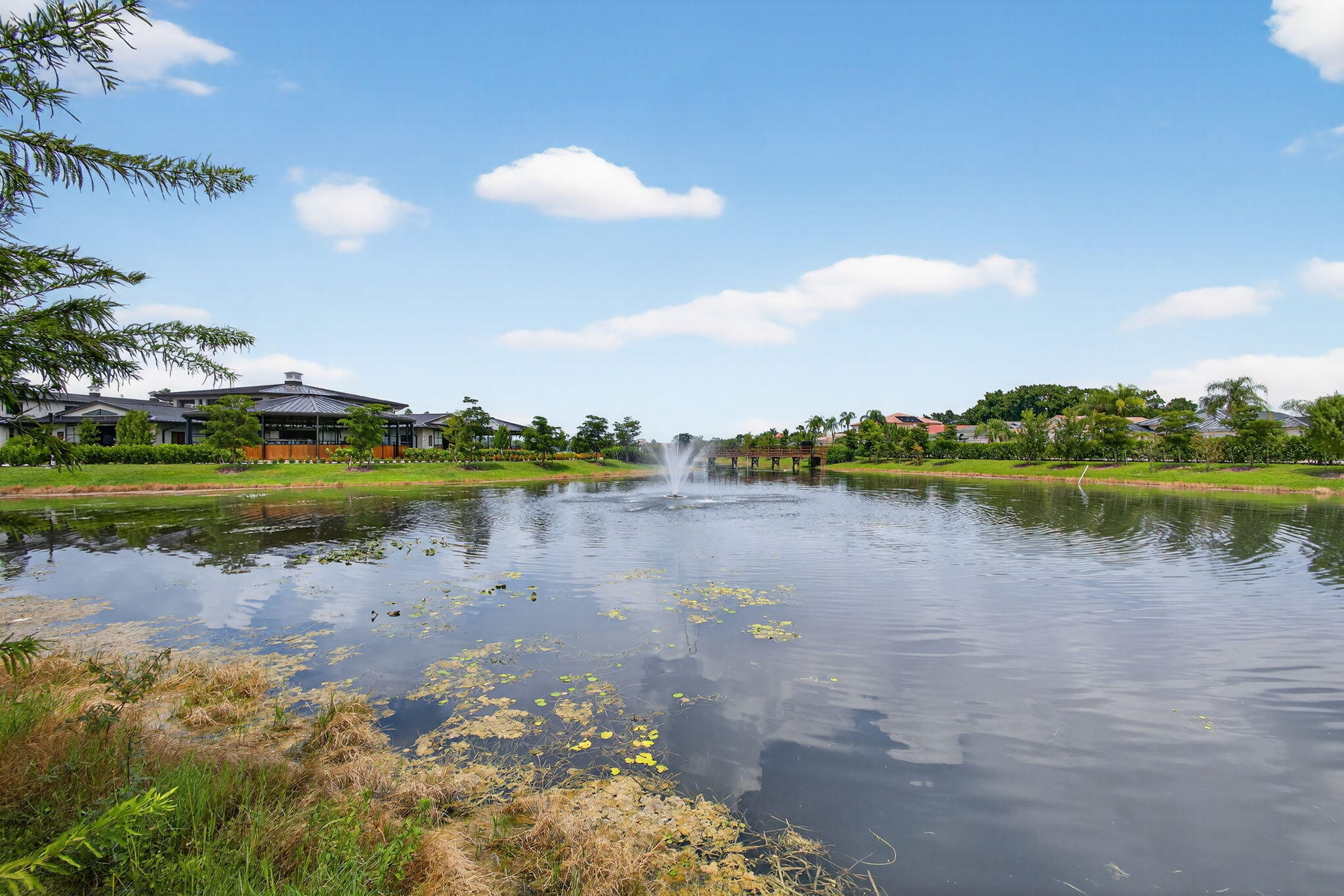 LAKEFIELD OF THE LANDINGS AT WELLINGTON 2A - Residential Lease