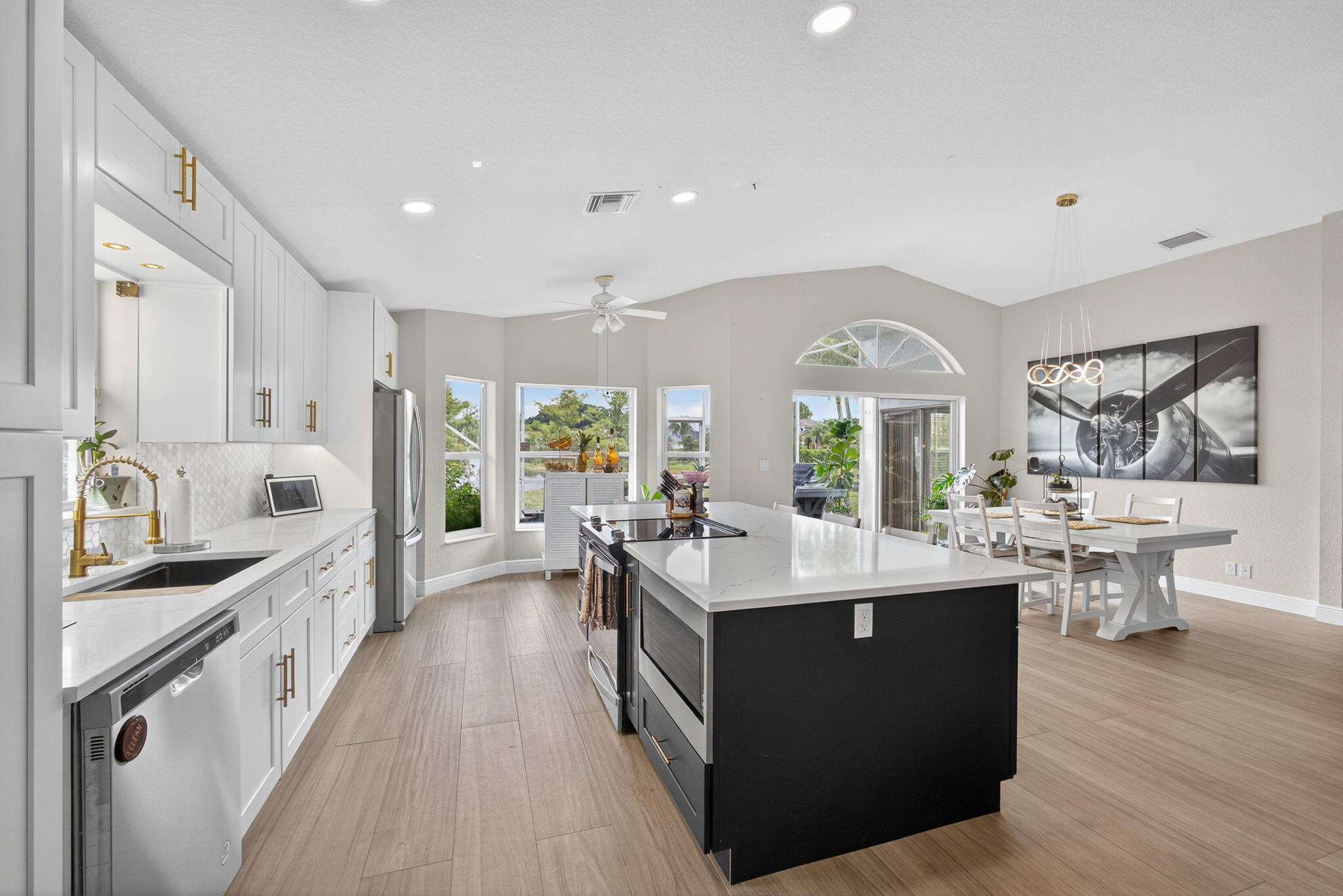 LAKEFIELD OF THE LANDINGS AT WELLINGTON 2A - Residential Lease