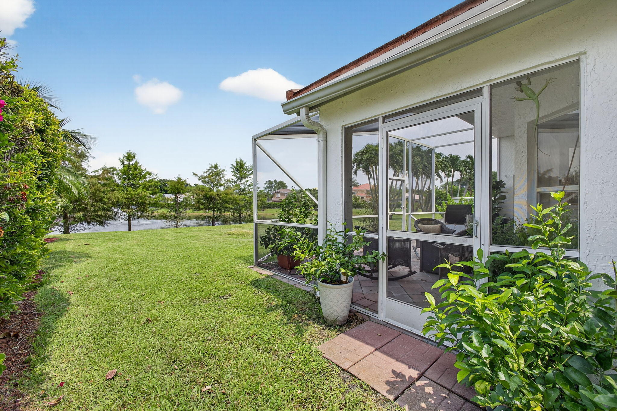 LAKEFIELD OF THE LANDINGS AT WELLINGTON 2A - Residential Lease