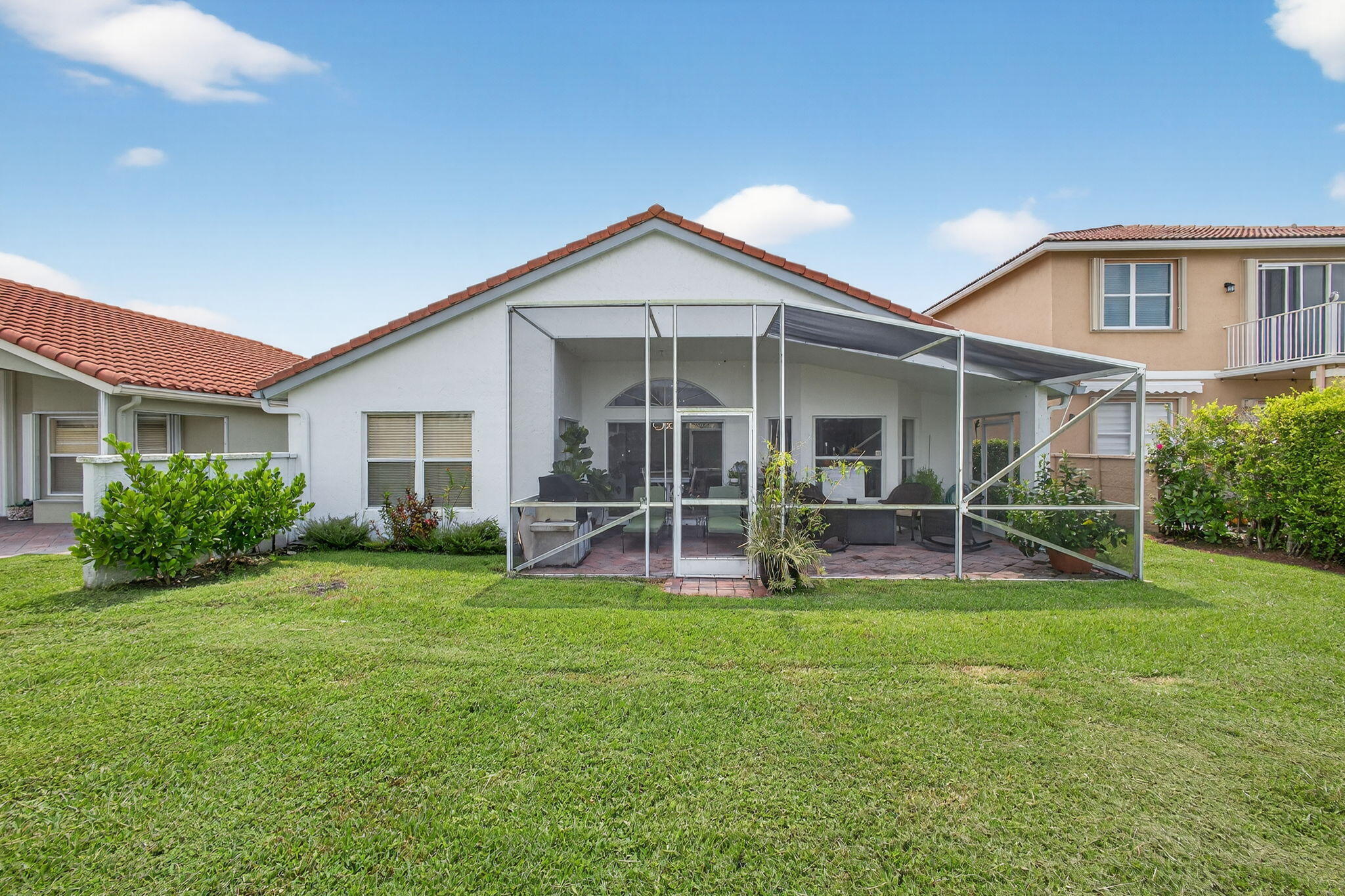 LAKEFIELD OF THE LANDINGS AT WELLINGTON 2A - Residential Lease