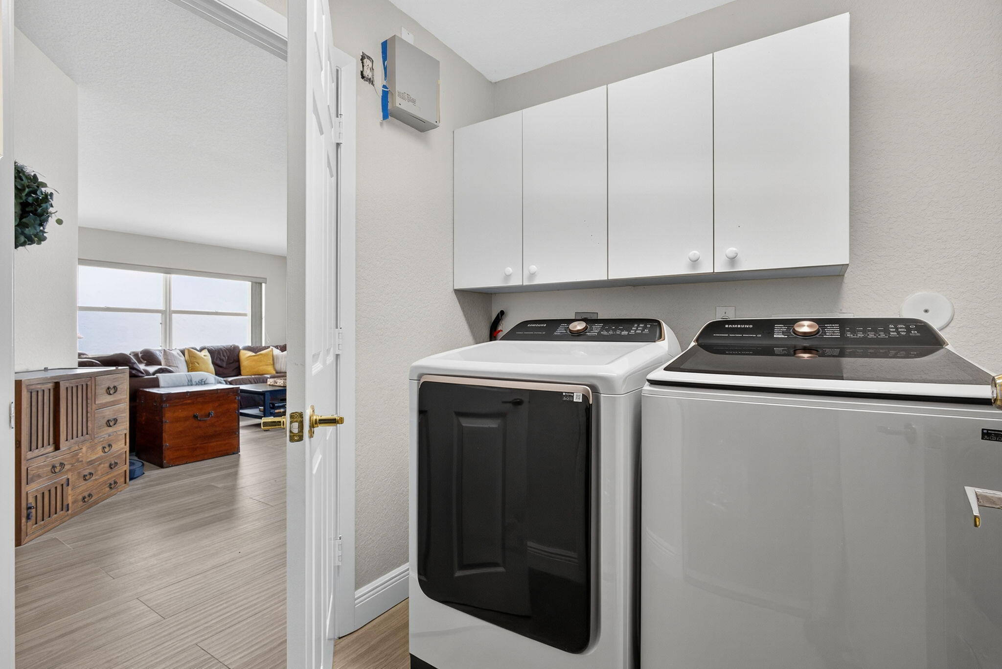 LAKEFIELD OF THE LANDINGS AT WELLINGTON 2A - Residential Lease
