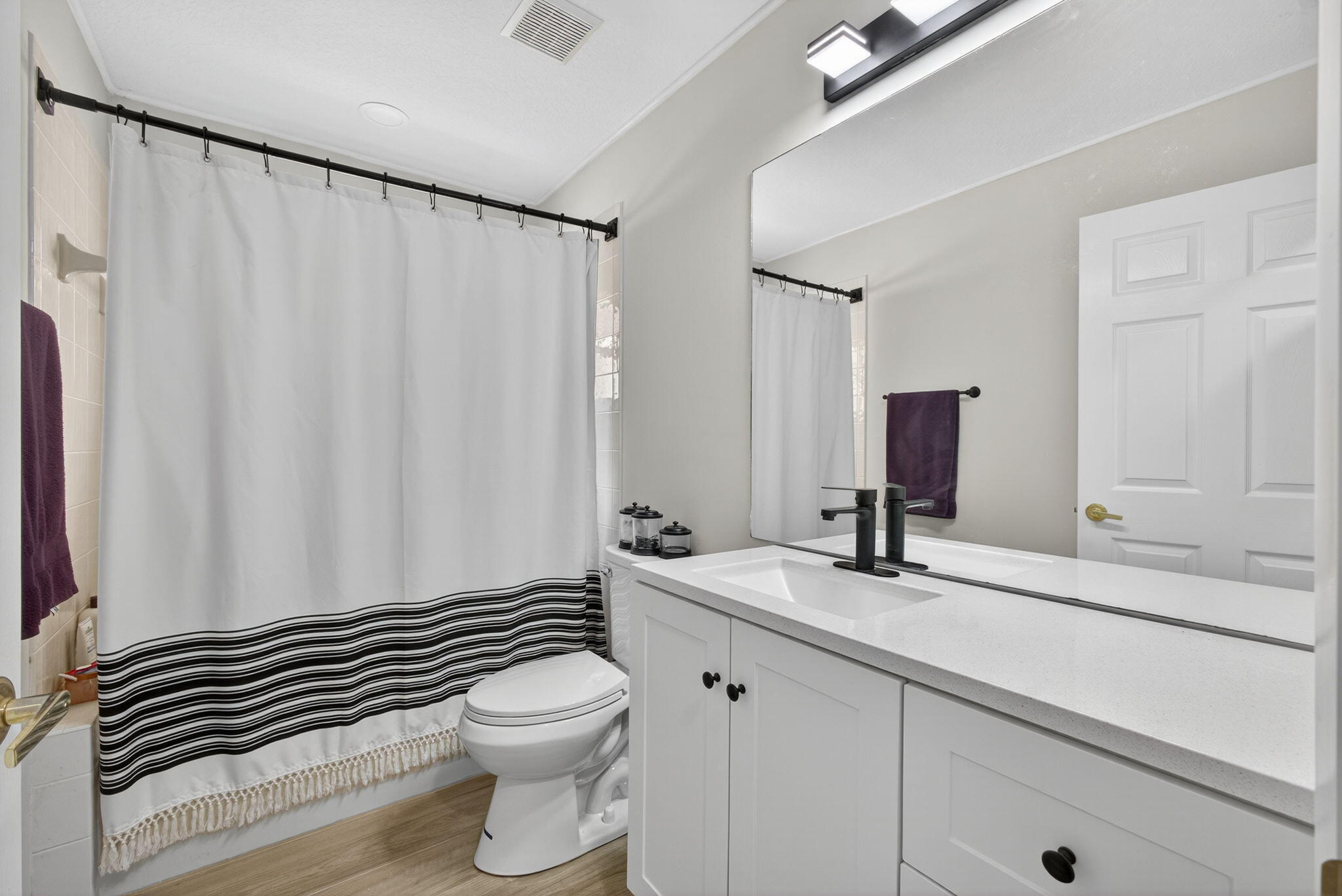 LAKEFIELD OF THE LANDINGS AT WELLINGTON 2A - Residential Lease