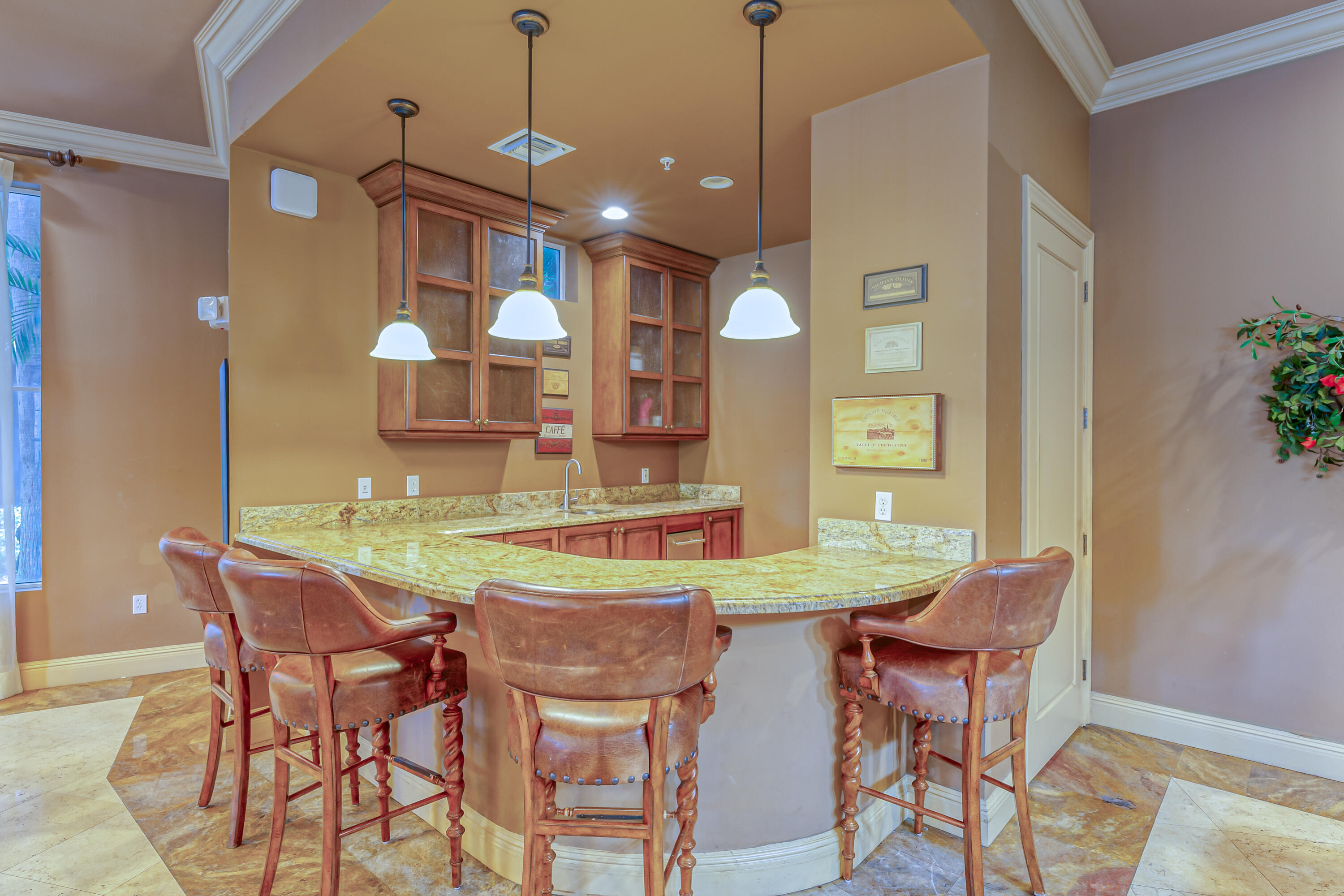 VIZCAYA LAKES CONDO - Residential Lease