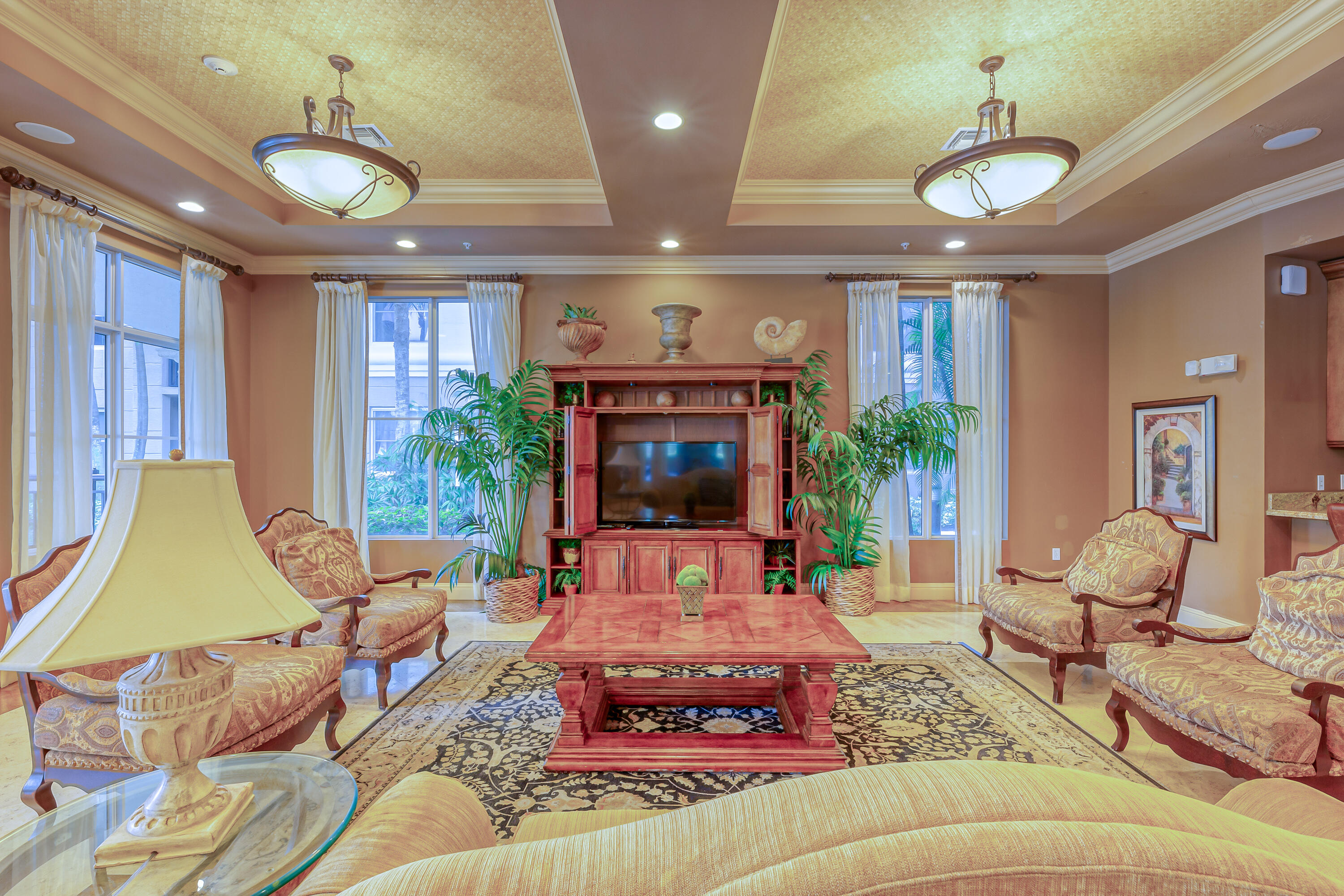 VIZCAYA LAKES CONDO - Residential Lease