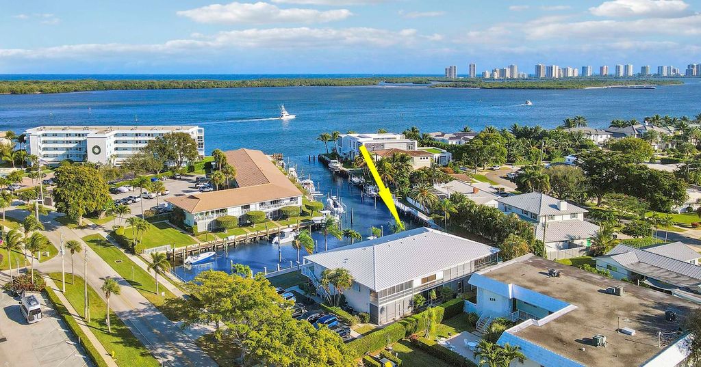 Photo of 112 Yacht Club Drive #8, North Palm Beach, FL 33408 (MLS # R11155120)