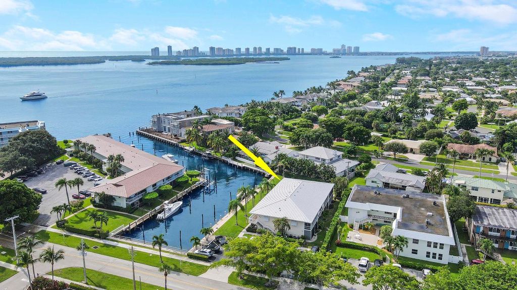 Photo of 112 Yacht Club Drive #8, North Palm Beach, FL 33408 (MLS # R11155120)
